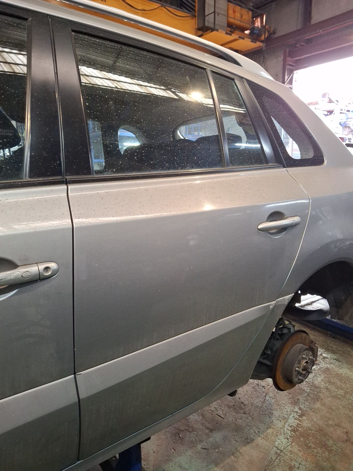 PUERTA TRASERA IZQUIERDA RENAULT KOLEOS 