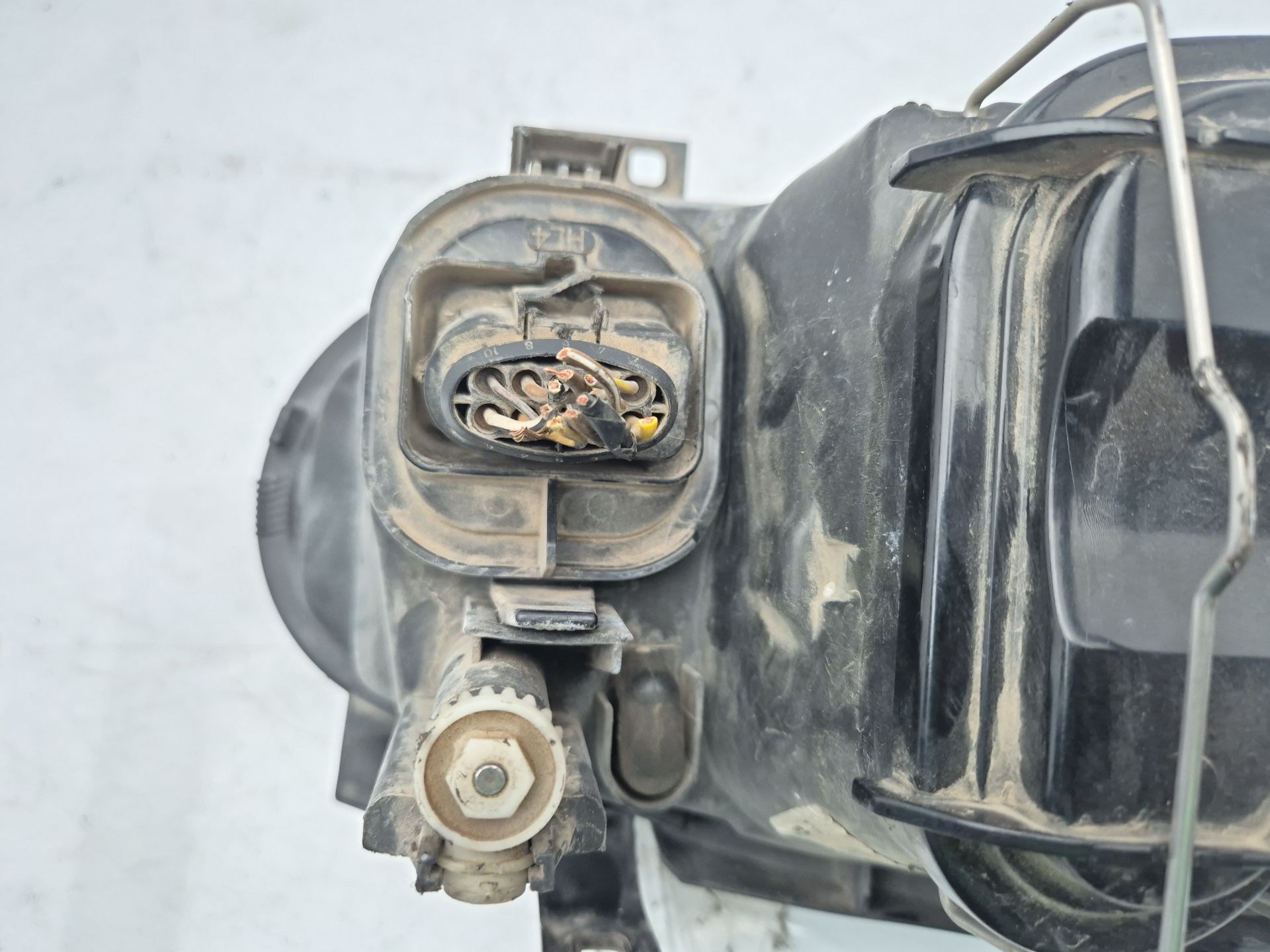 FARO IZQUIERDO VOLKSWAGEN GOLF 