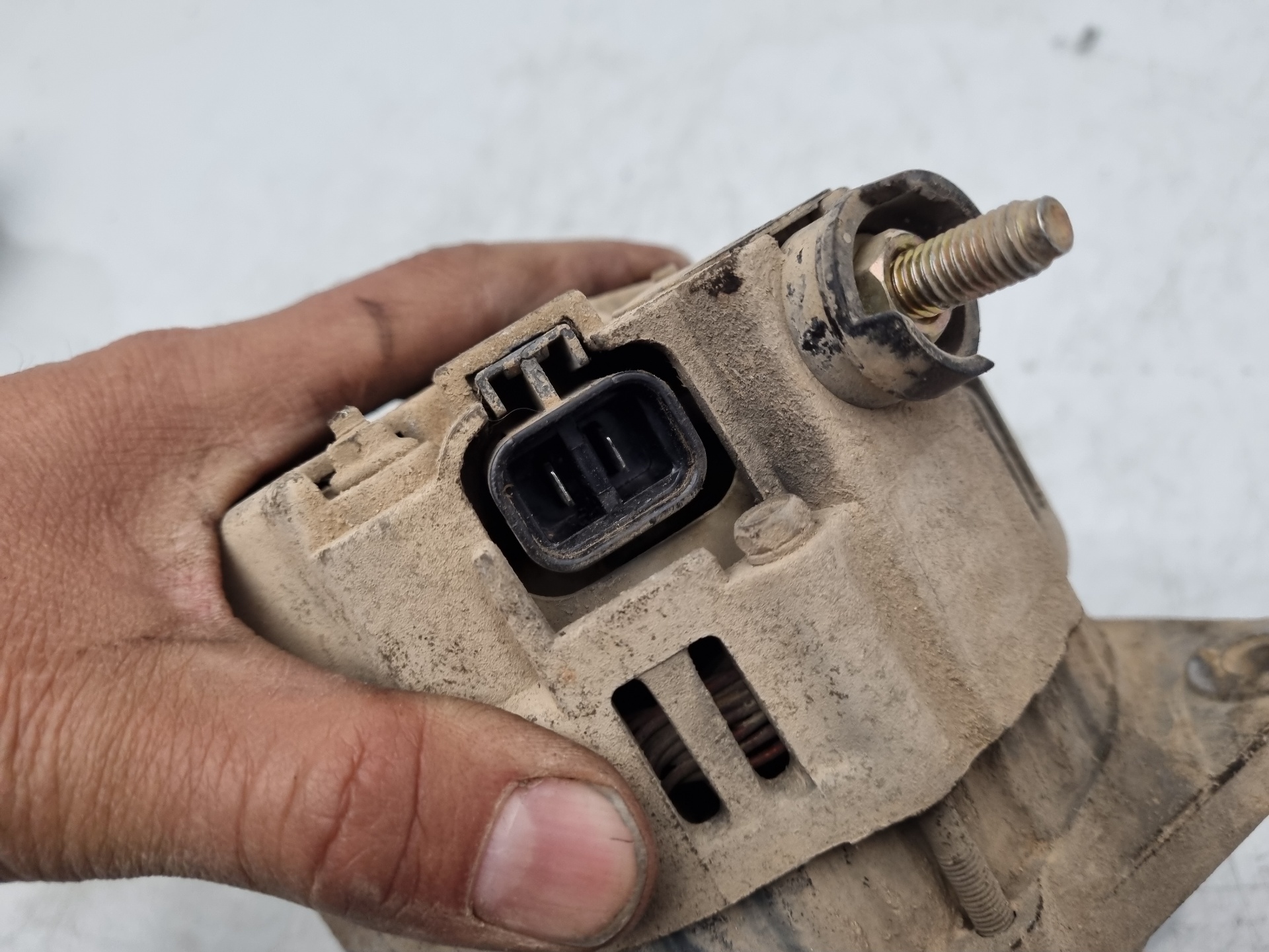 ALTERNADOR KIA CARENS TB