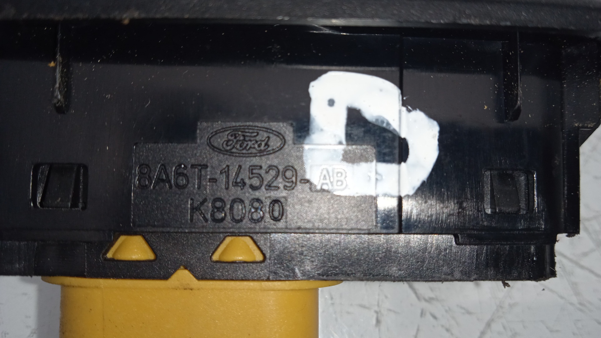 MANDO ELEVALUNAS DELANTERO DERECHO FORD FIESTA SNJB