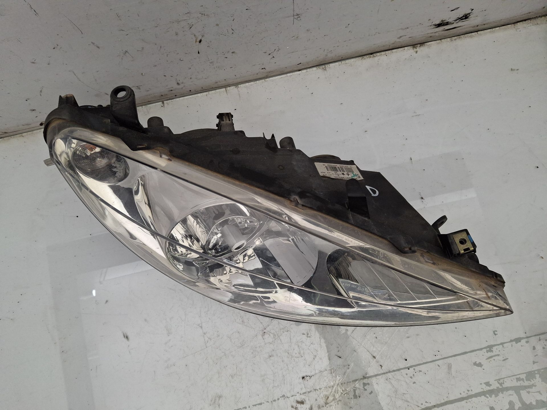 FARO DERECHO PEUGEOT 307 