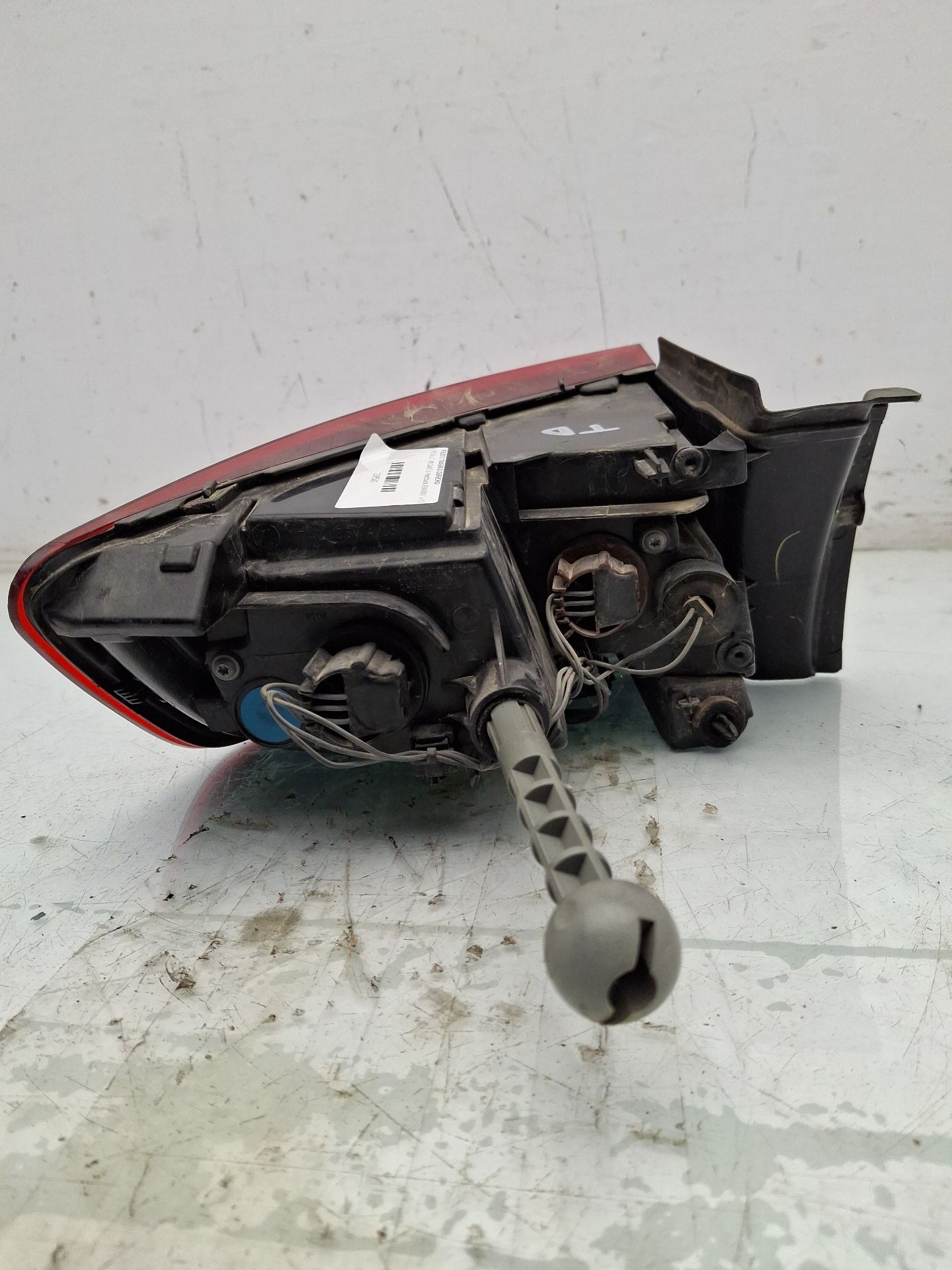 PILOTO TRASERO DERECHO RENAULT MEGANE 