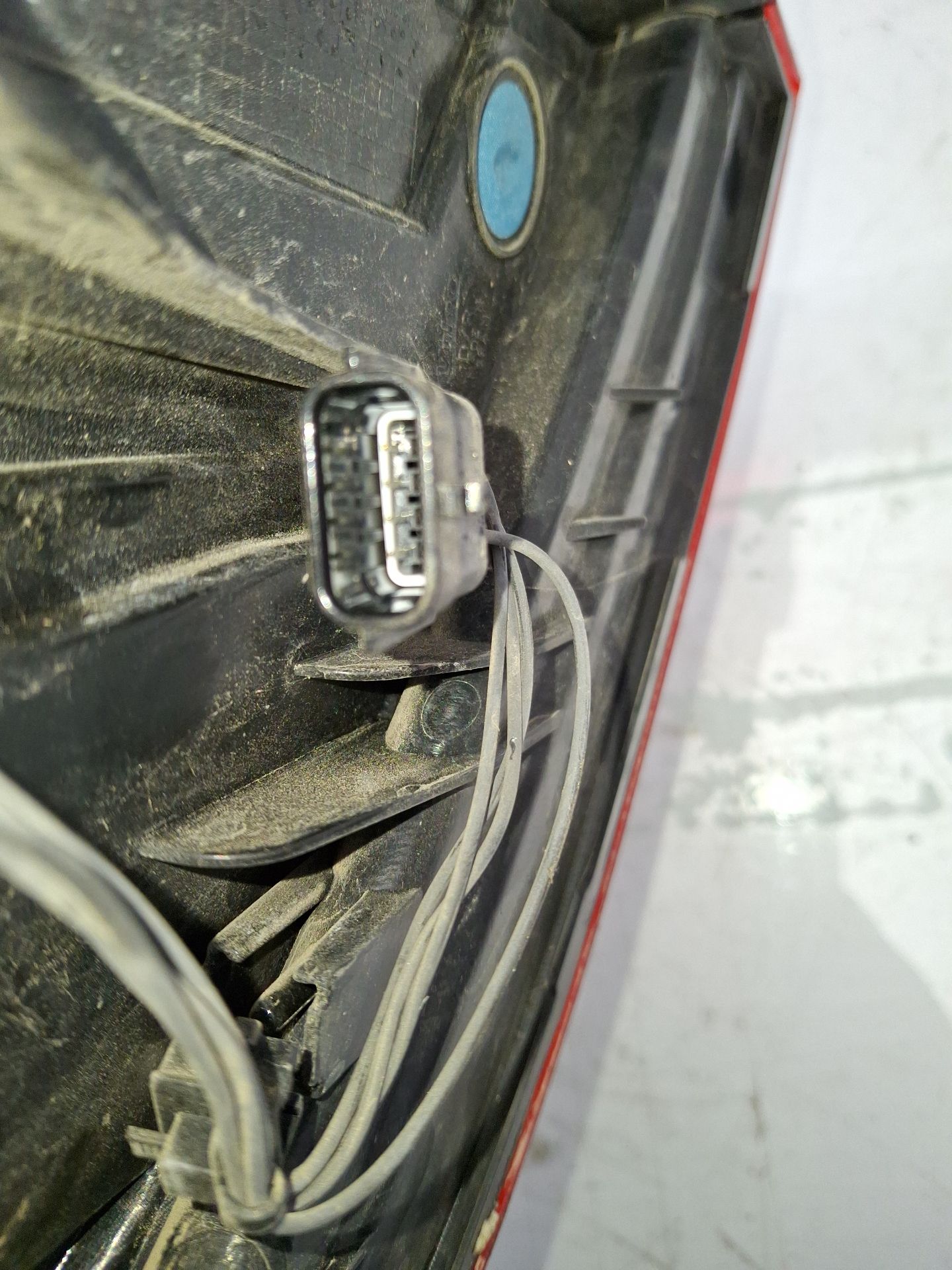 PILOTO TRASERO DERECHO RENAULT MEGANE 