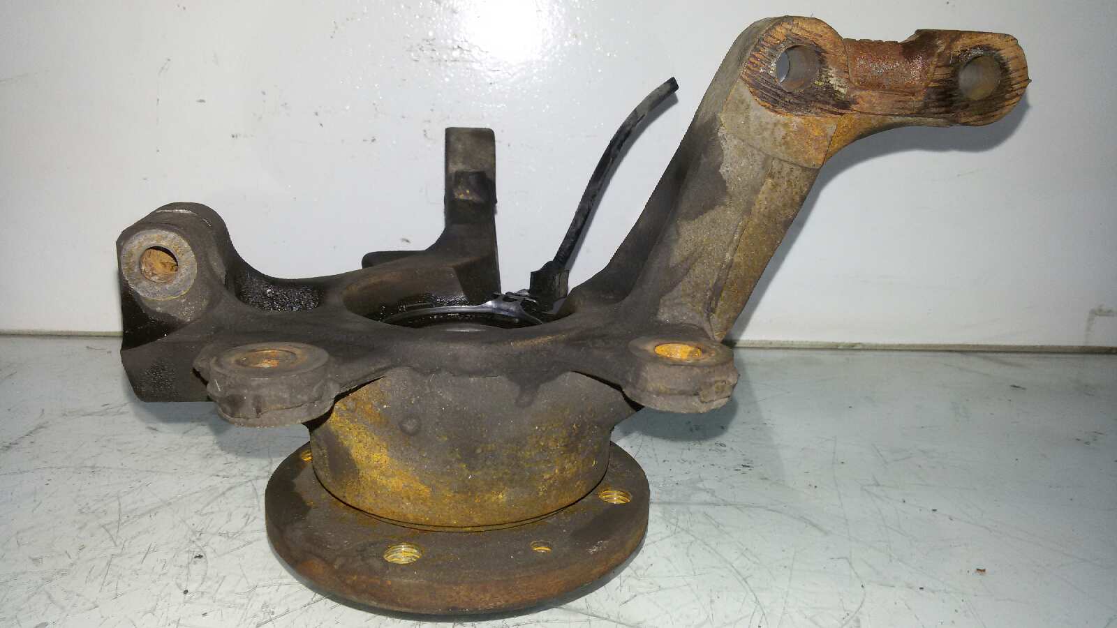 MANGUETA DELANTERA IZQUIERDA RENAULT CLIO D4F740