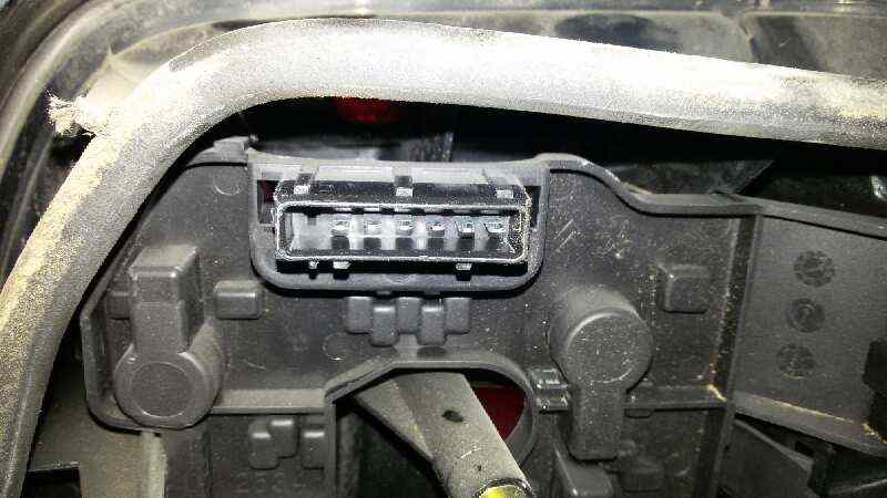 PILOTO TRASERO IZQUIERDO CITROEN XSARA BERLINA RHY (DW10TD)