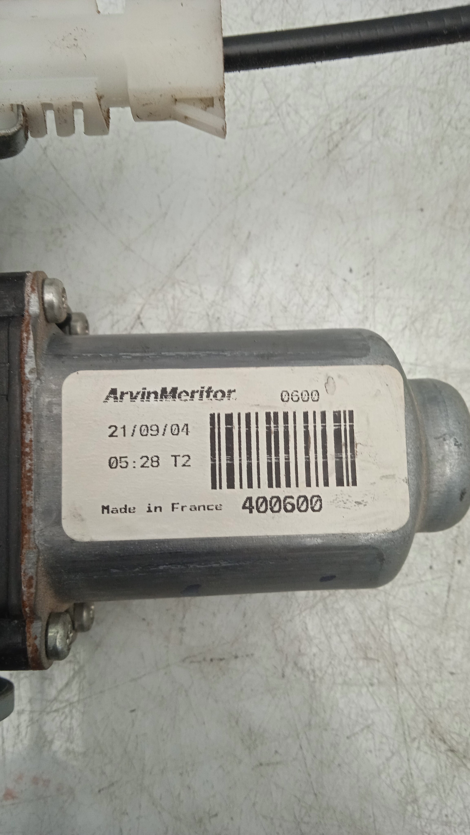 ELEVALUNAS DELANTERO DERECHO NISSAN ALMERA K9K