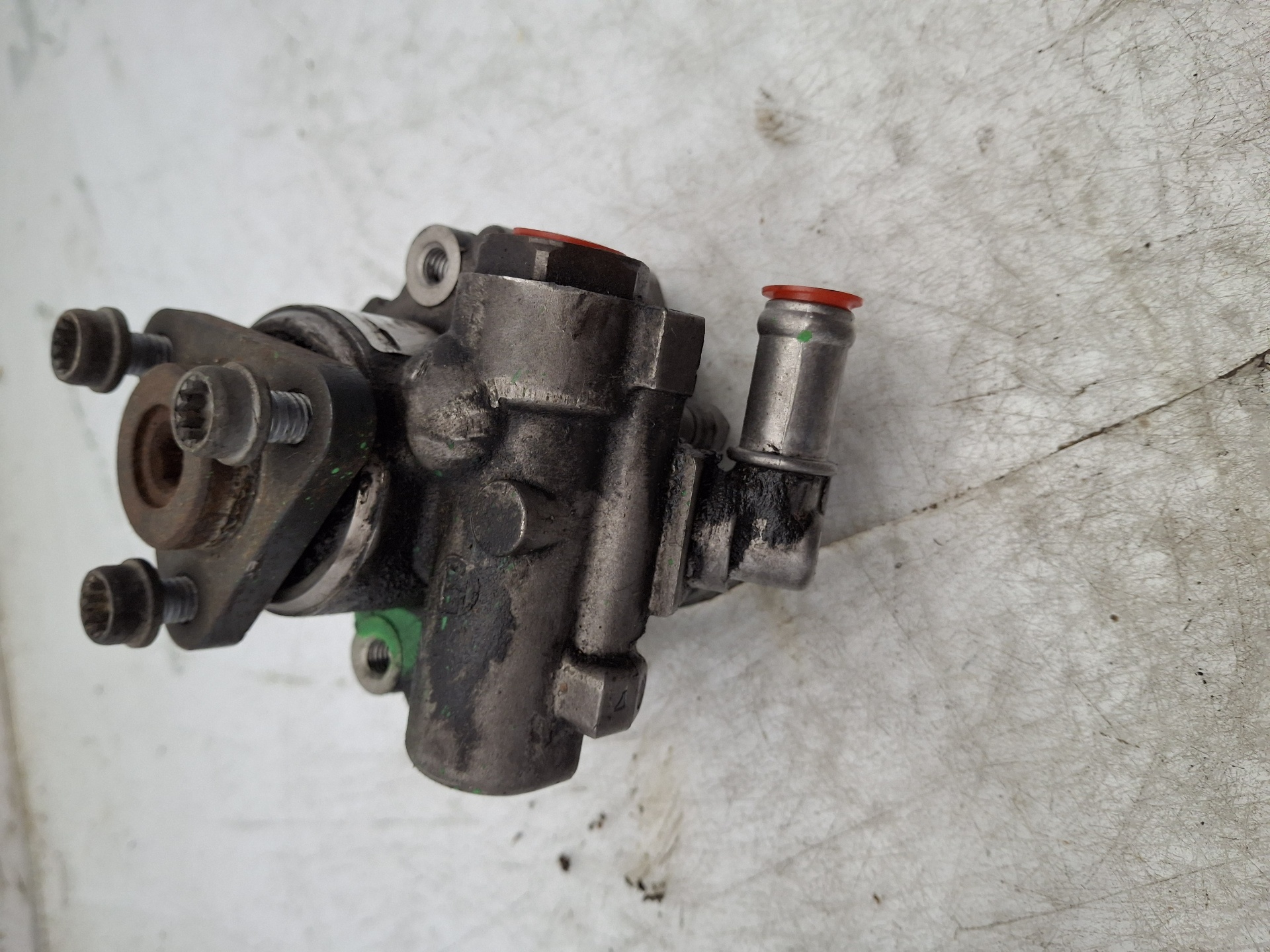 BOMBA DIRECCION AUDI A6 BMK