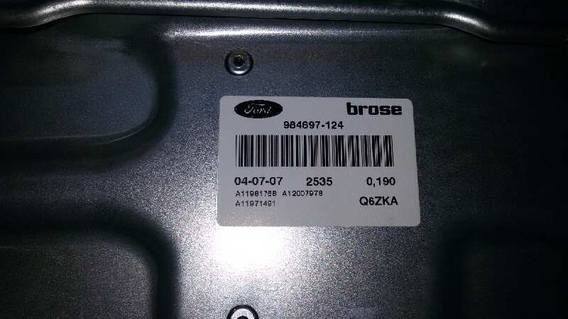 ELEVALUNAS DELANTERO DERECHO FORD FOCUS HHDA