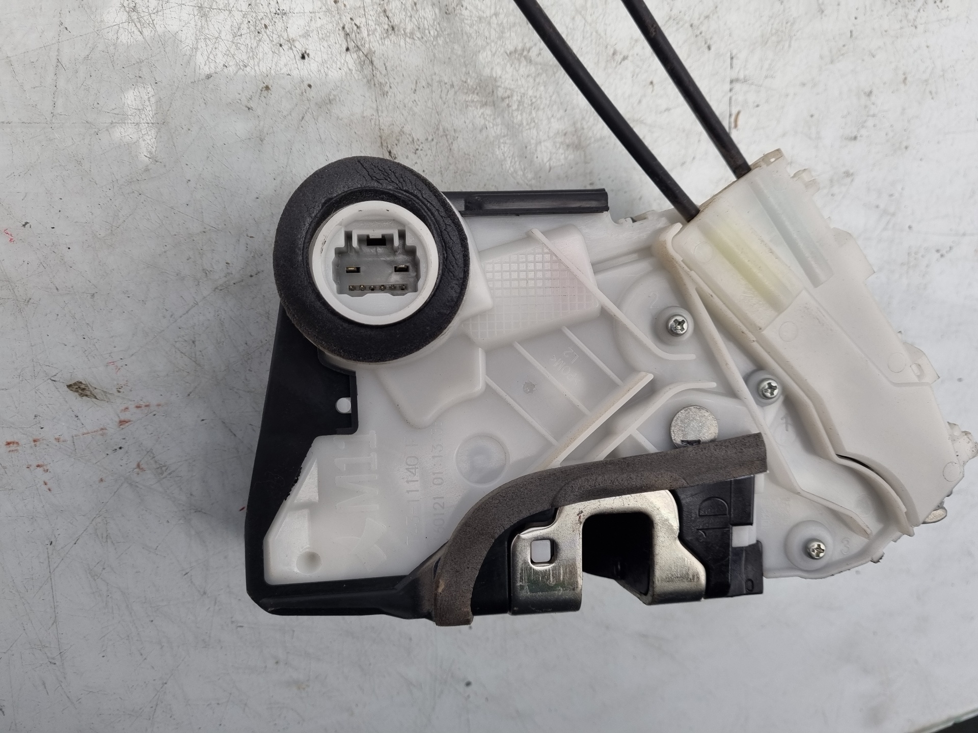 CERRADURA PUERTA DELANTERA IZQUIERDA TOYOTA YARIS 1NZ