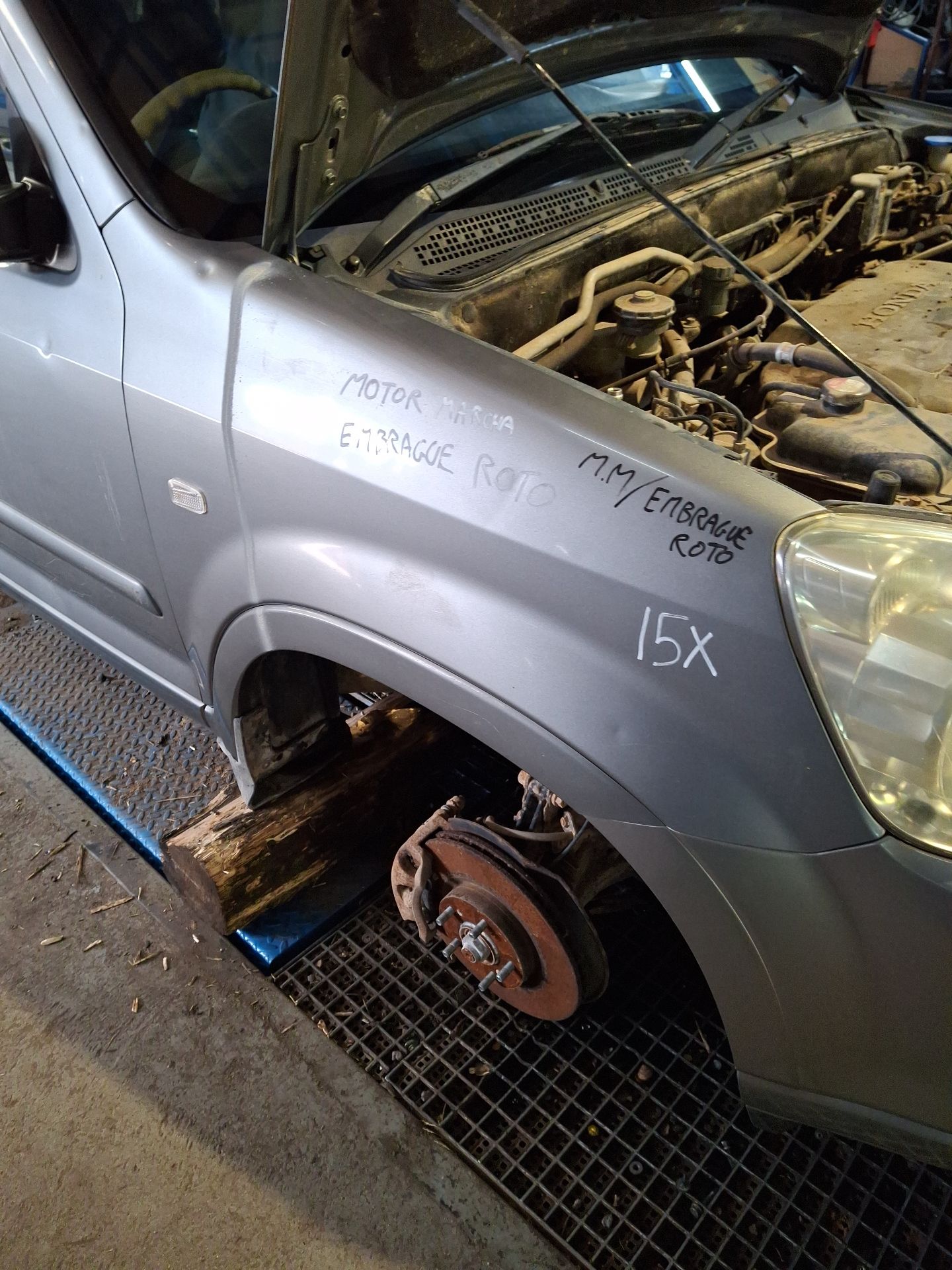 ALETA DELANTERA DERECHA HONDA CR-V 