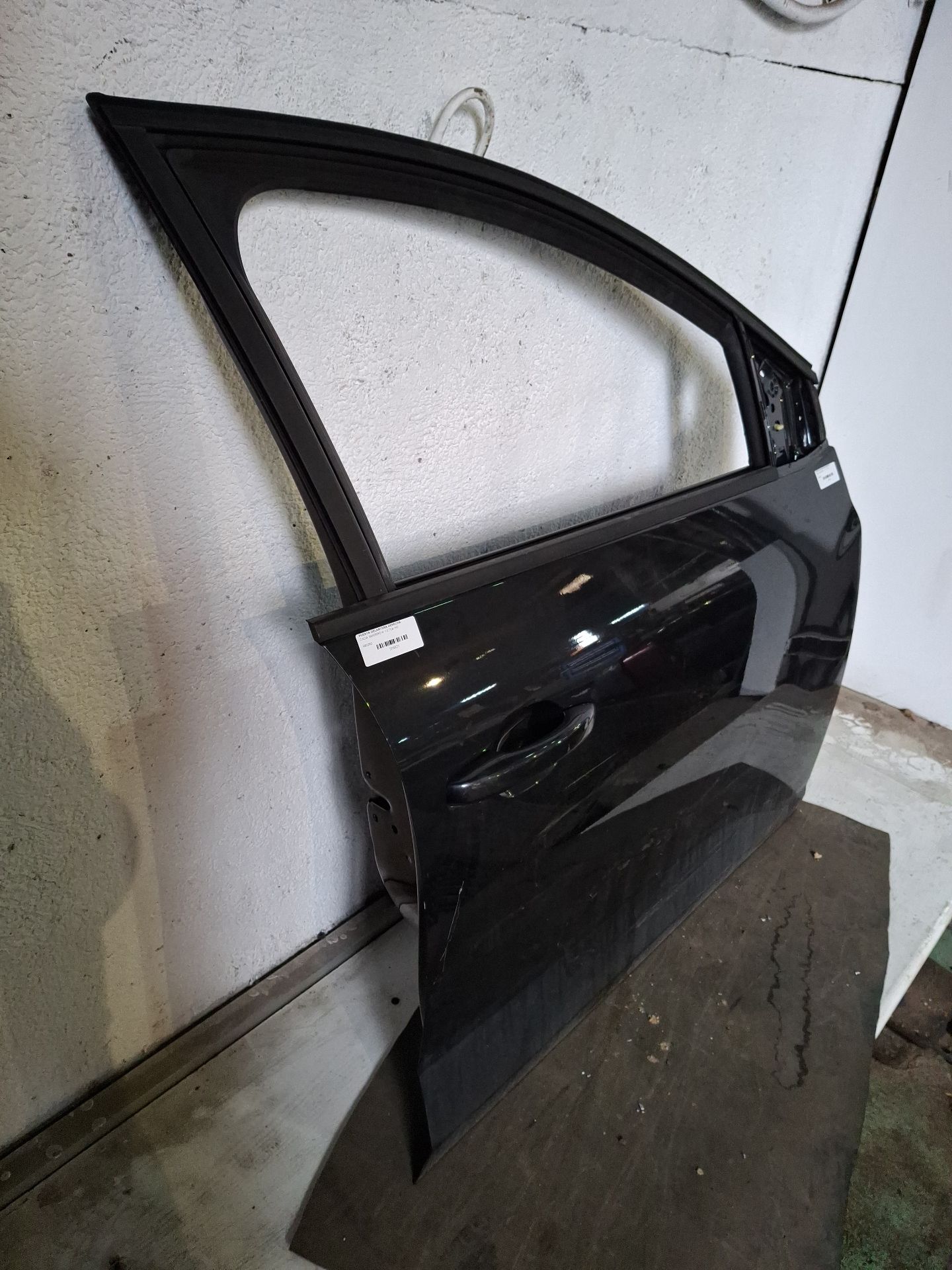 PUERTA DELANTERA DERECHA DACIA SANDERO 