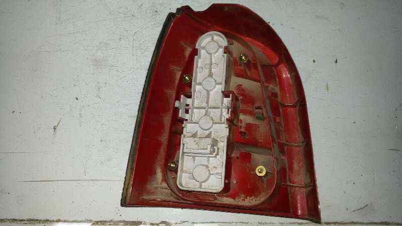 PILOTO TRASERO DERECHO AUDI A4 AGU