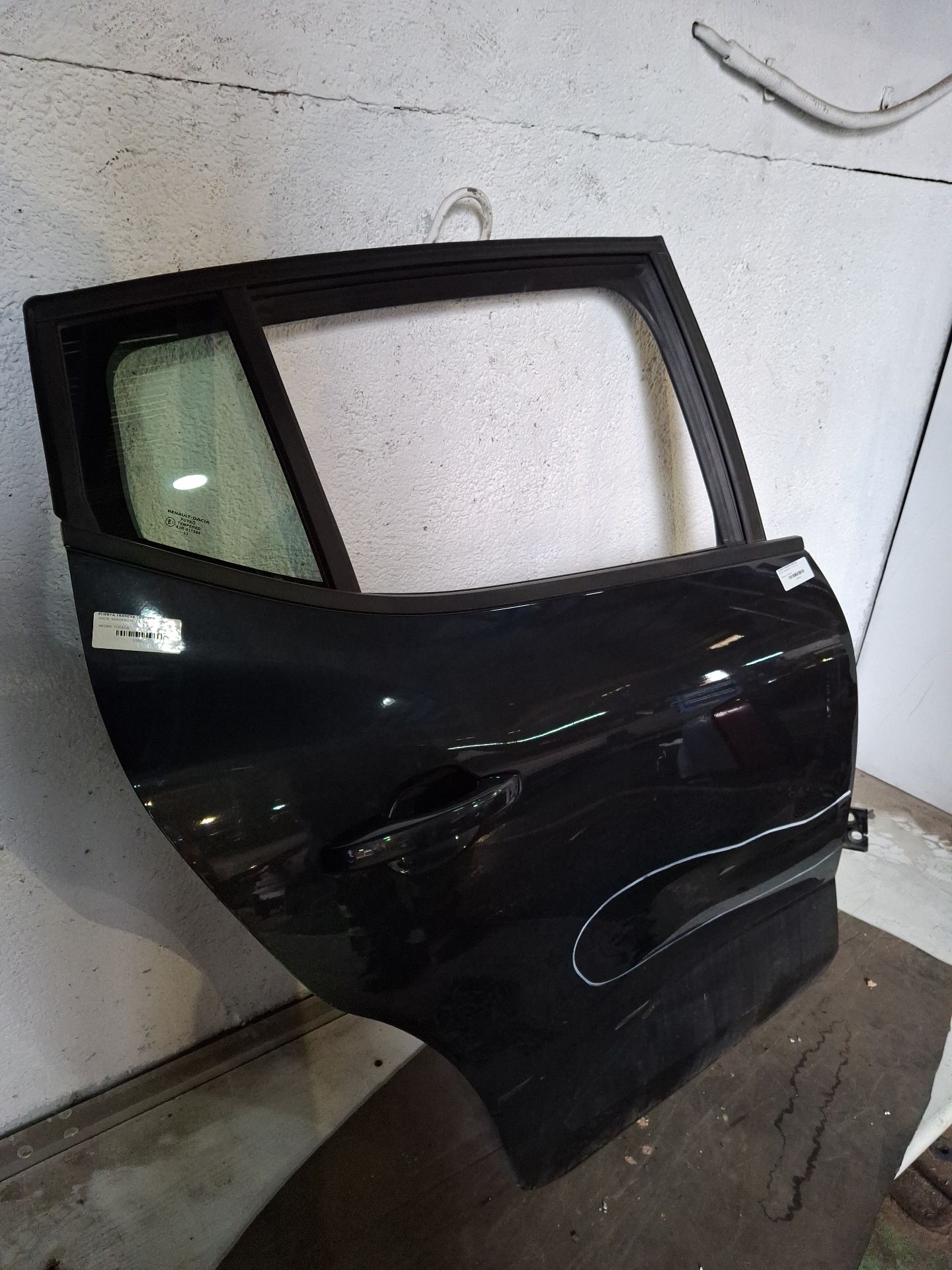 PUERTA TRASERA DERECHA DACIA SANDERO 