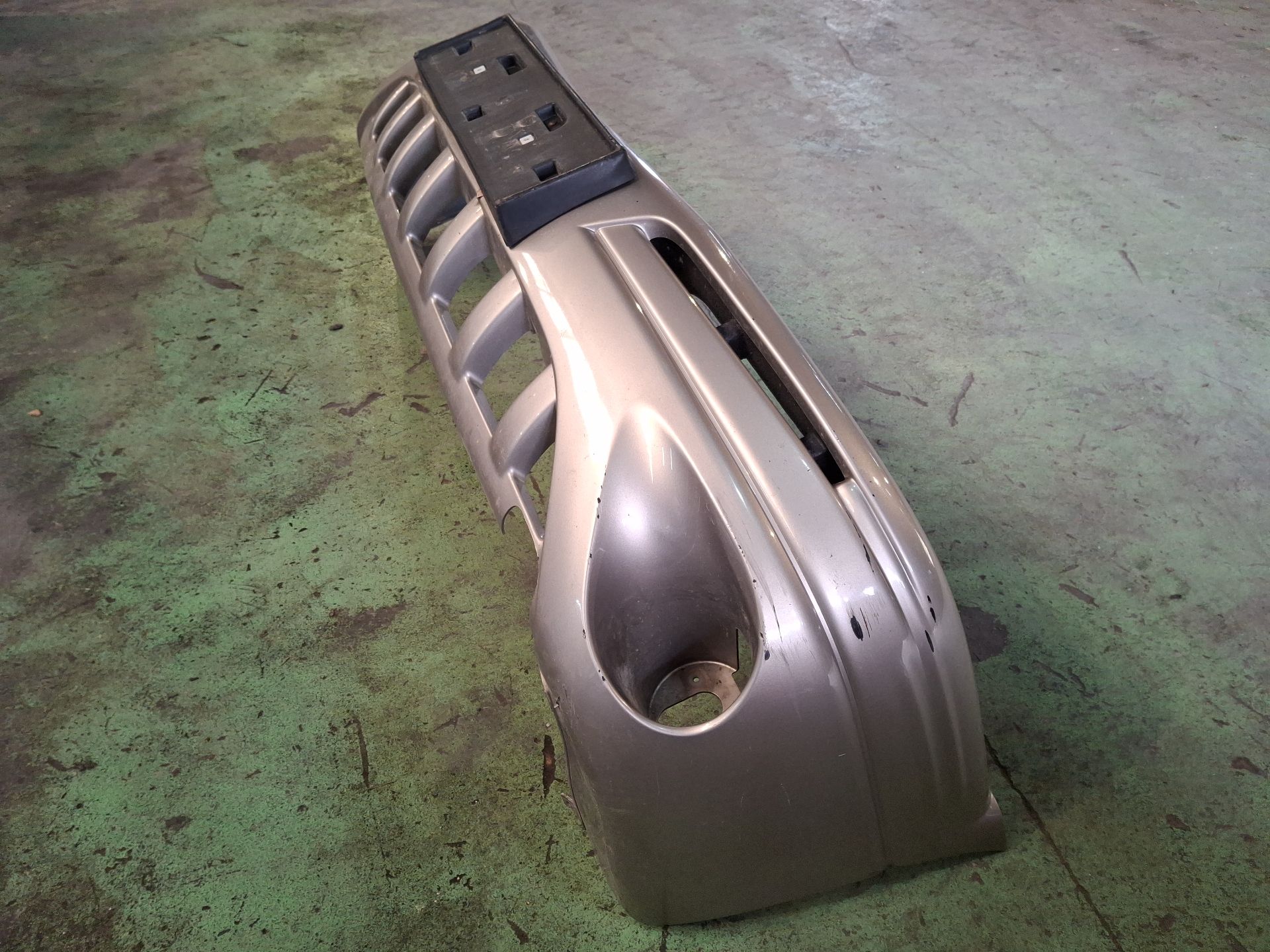 PARAGOLPES DELANTERO CHEVROLET TRANS 