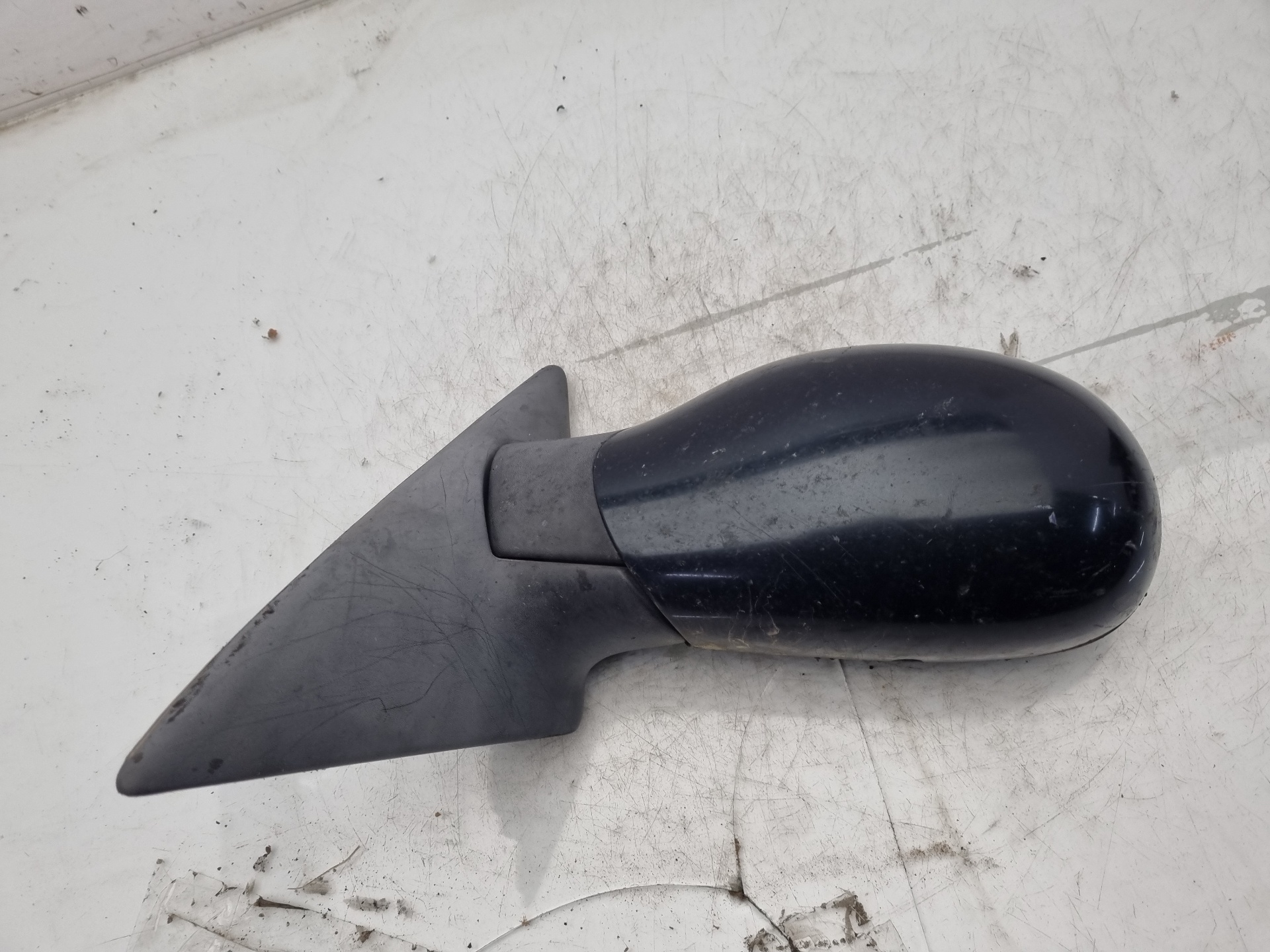 RETROVISOR IZQUIERDO RENAULT LAGUNA F9Q