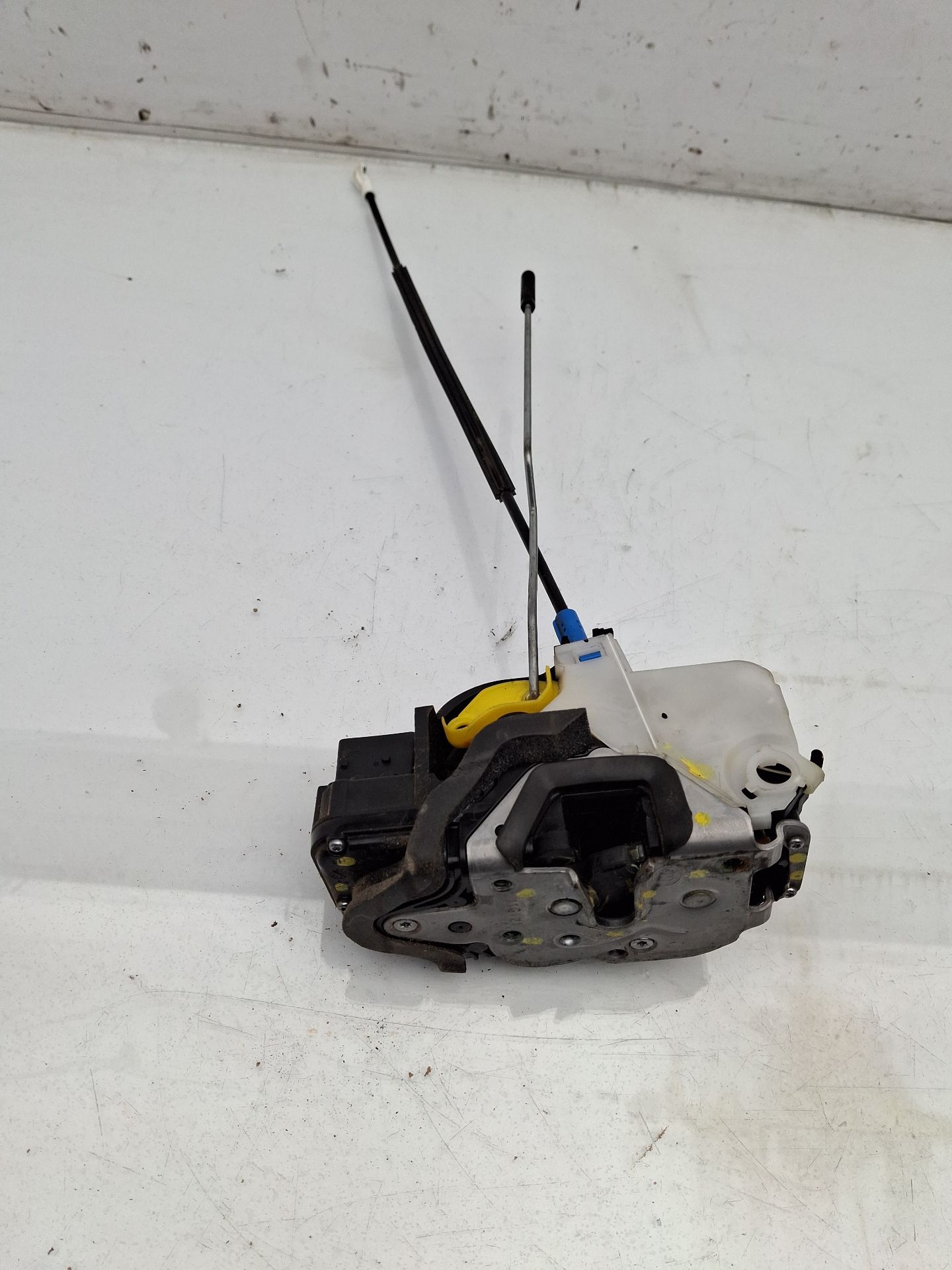 CERRADURA PUERTA DELANTERA IZQUIERDA OPEL ASTRA 