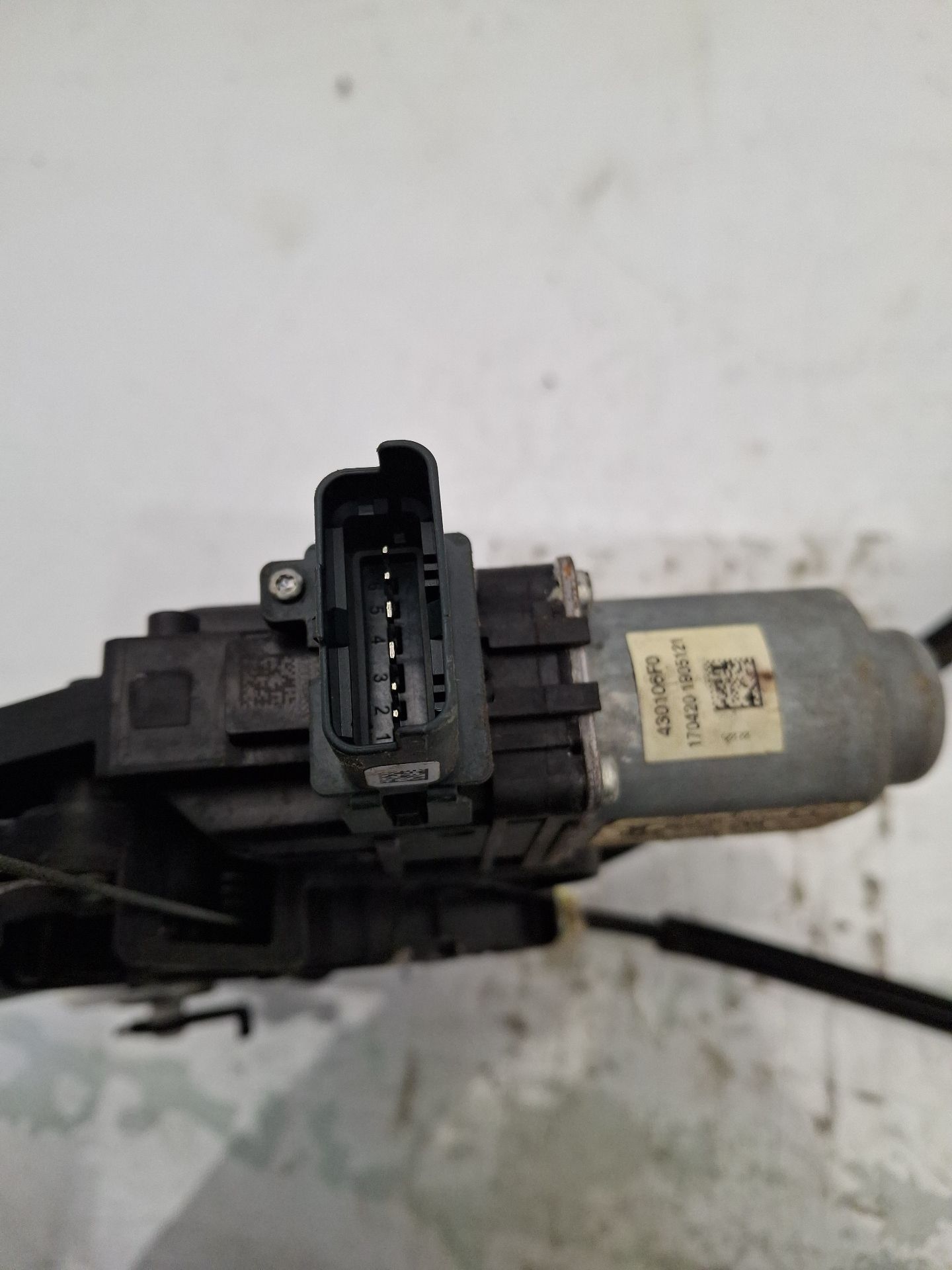 ELEVALUNAS DELANTERO DERECHO RENAULT MEGANE 