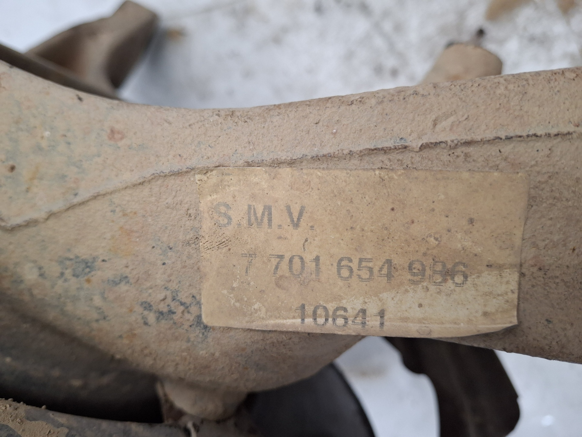 MANGUETA DELANTERA IZQUIERDA RENAULT TRAFIC J8S