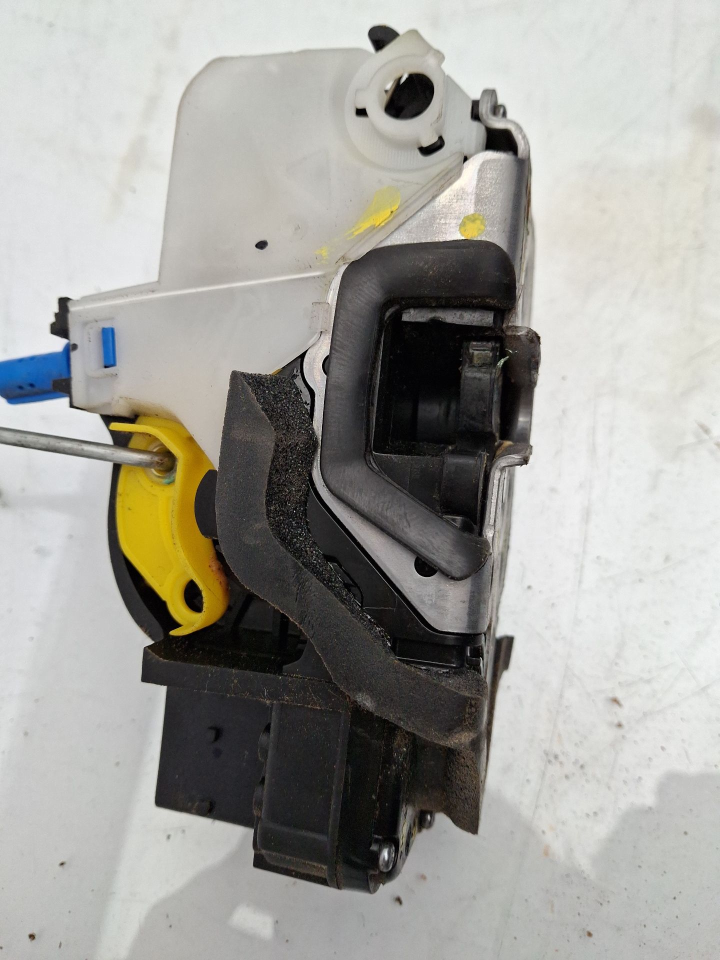 CERRADURA PUERTA DELANTERA IZQUIERDA OPEL ASTRA 
