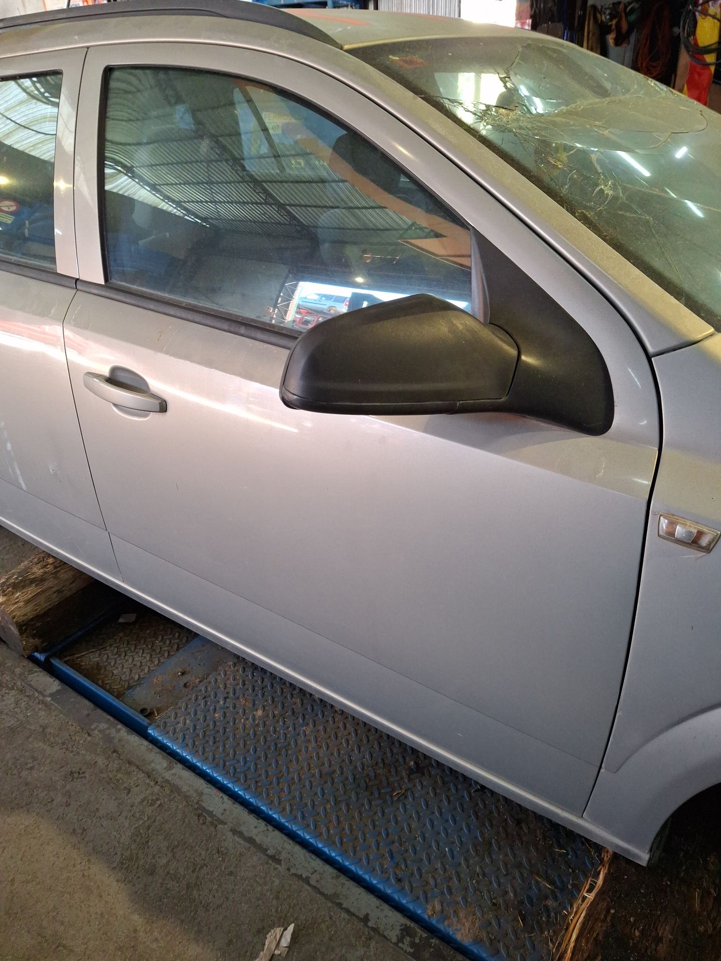 PUERTA DELANTERA DERECHA OPEL ASTRA 