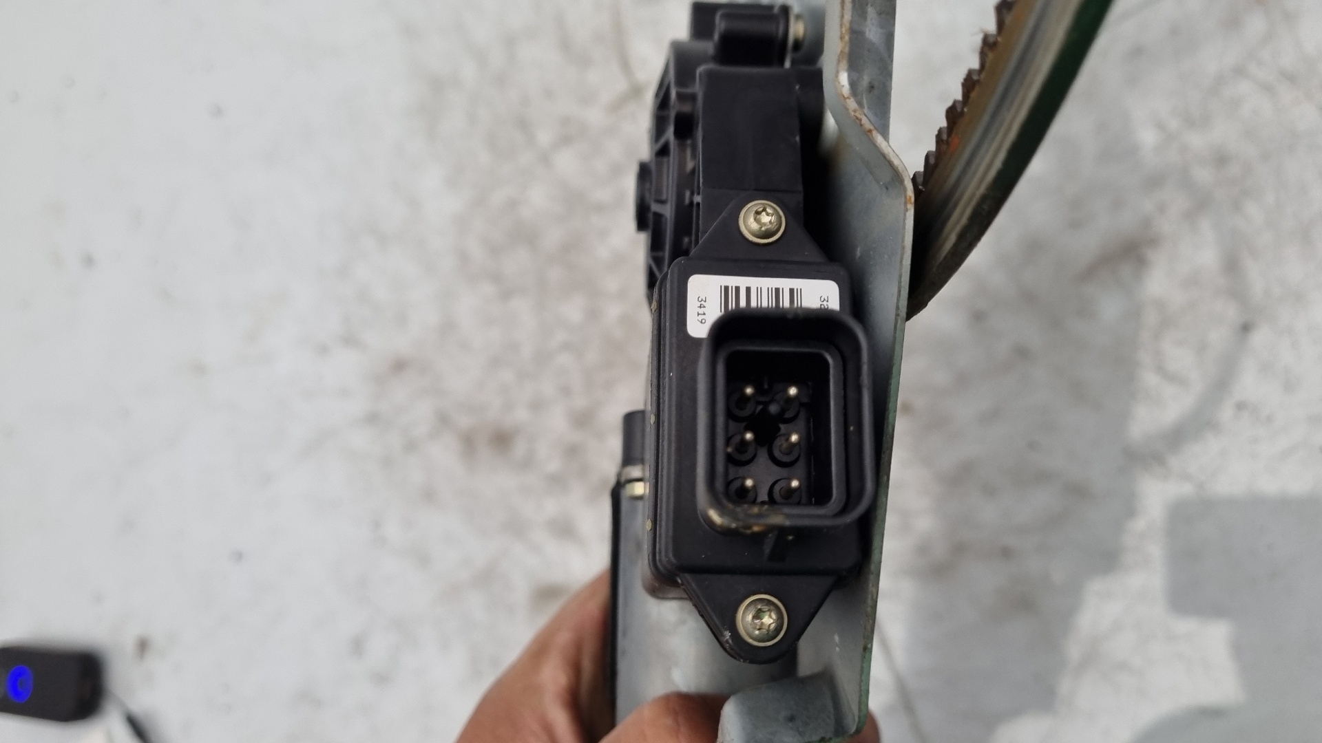 ELEVALUNAS DELANTERO DERECHO OPEL OMEGA X25DT