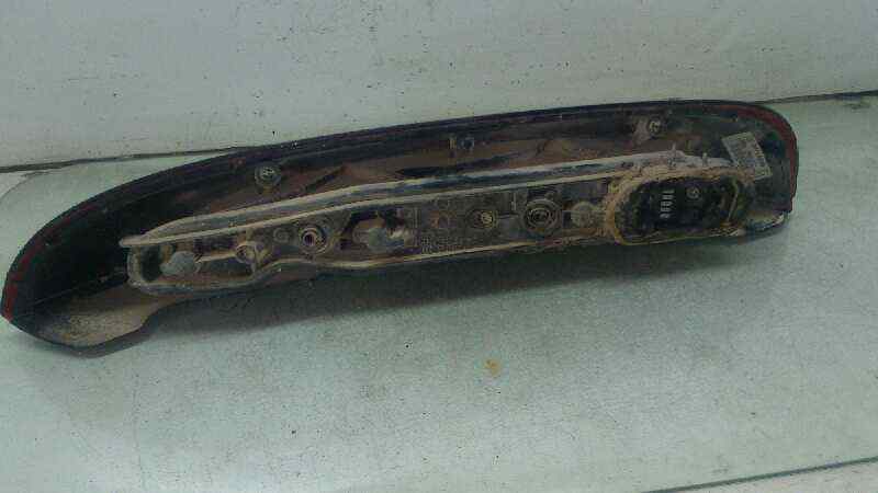 PILOTO TRASERO IZQUIERDO OPEL CORSA Y 17 DTL