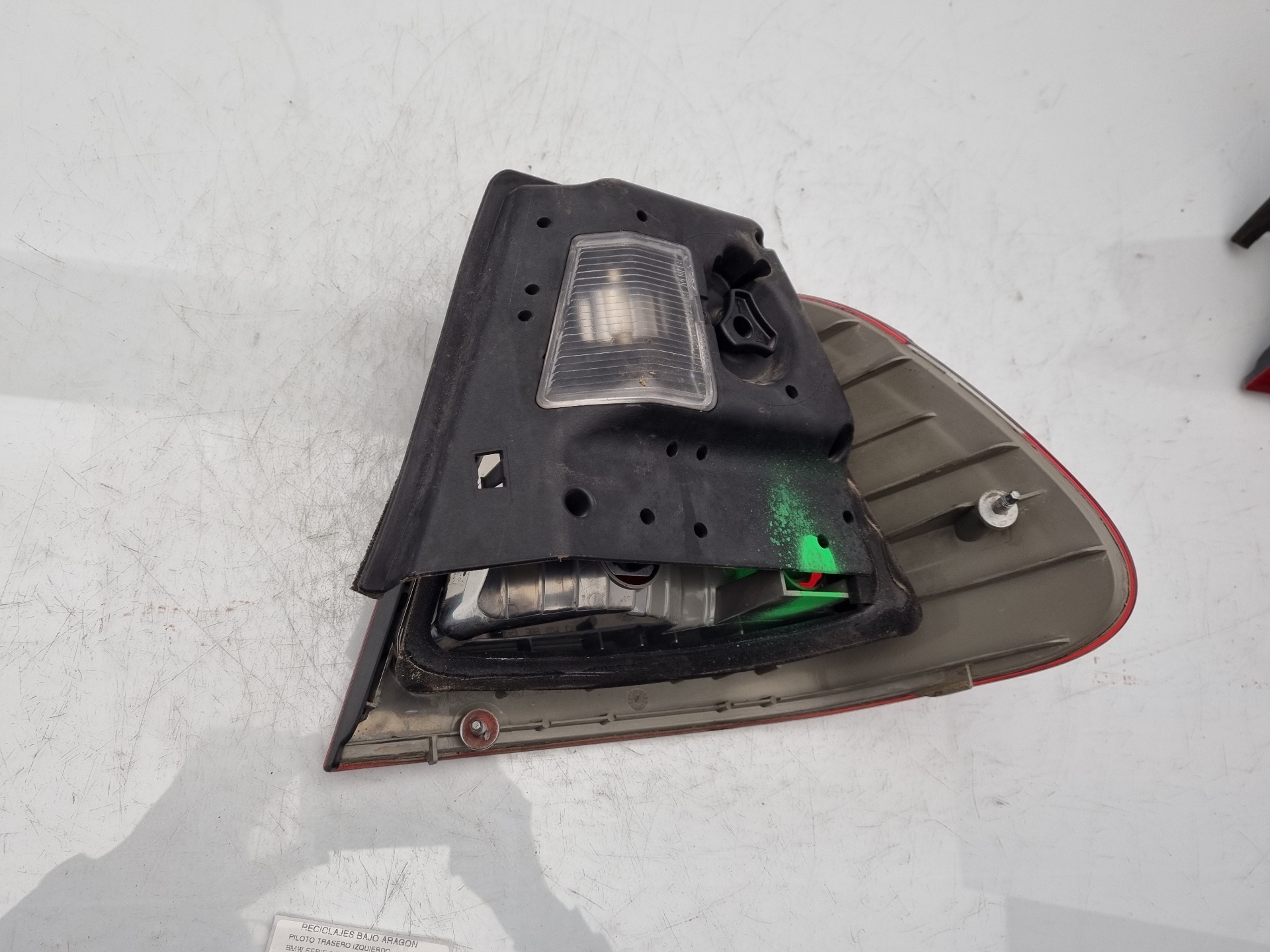 PILOTO TRASERO IZQUIERDO BMW 3 30-6D-2 D