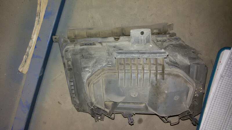 FARO IZQUIERDO MERCEDES-BENZ CLASE E 103