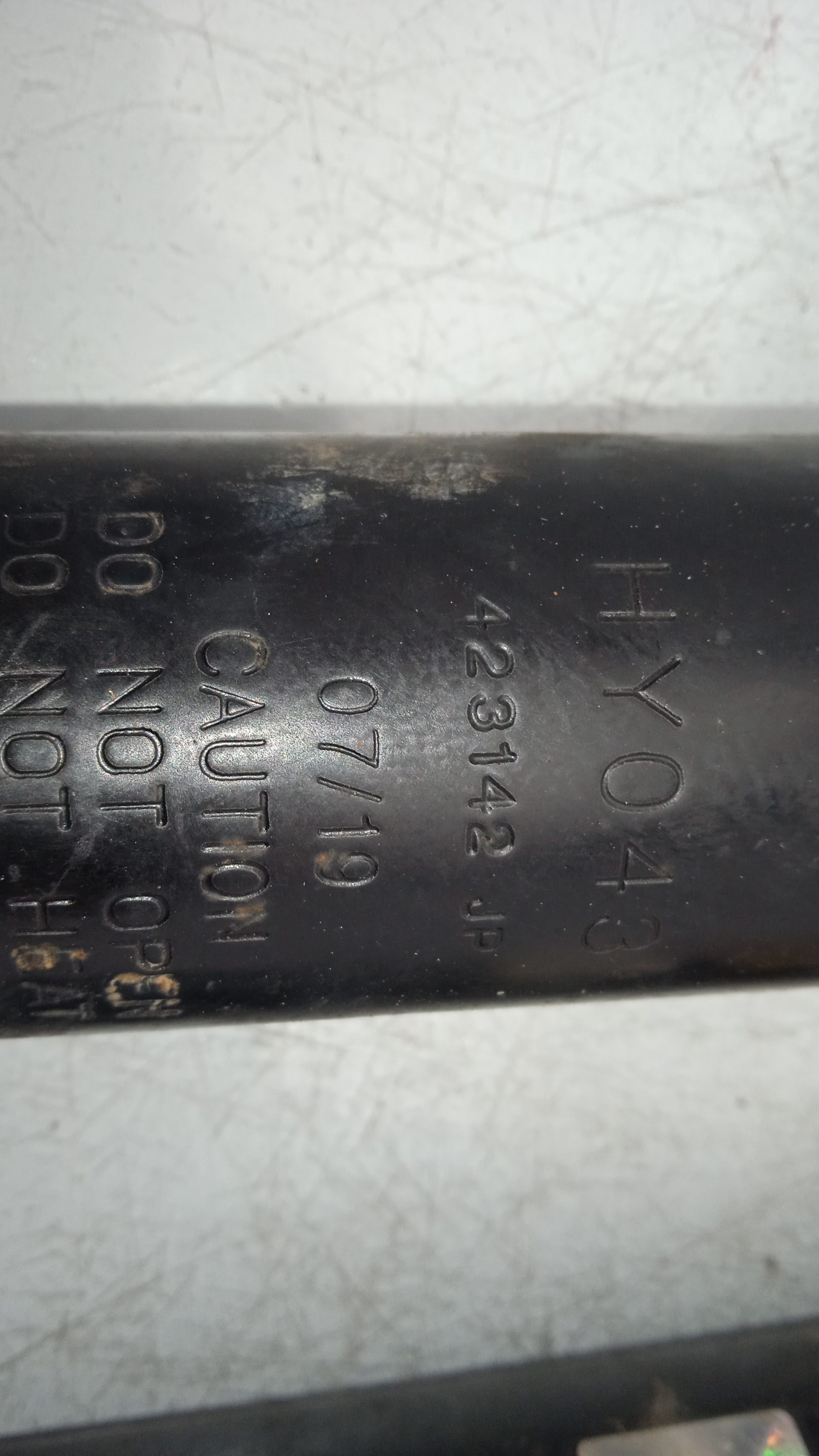 JUEGO AMORTIGUADORES DELANTERO HYUNDAI TERRACAN J3