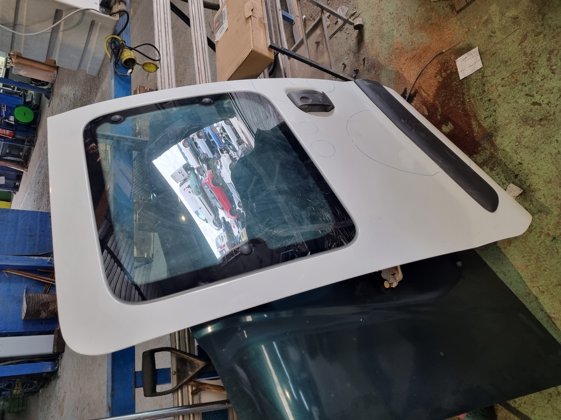 PUERTA LATERAL CORREDERA DERECHA RENAULT KANGOO K9K W7