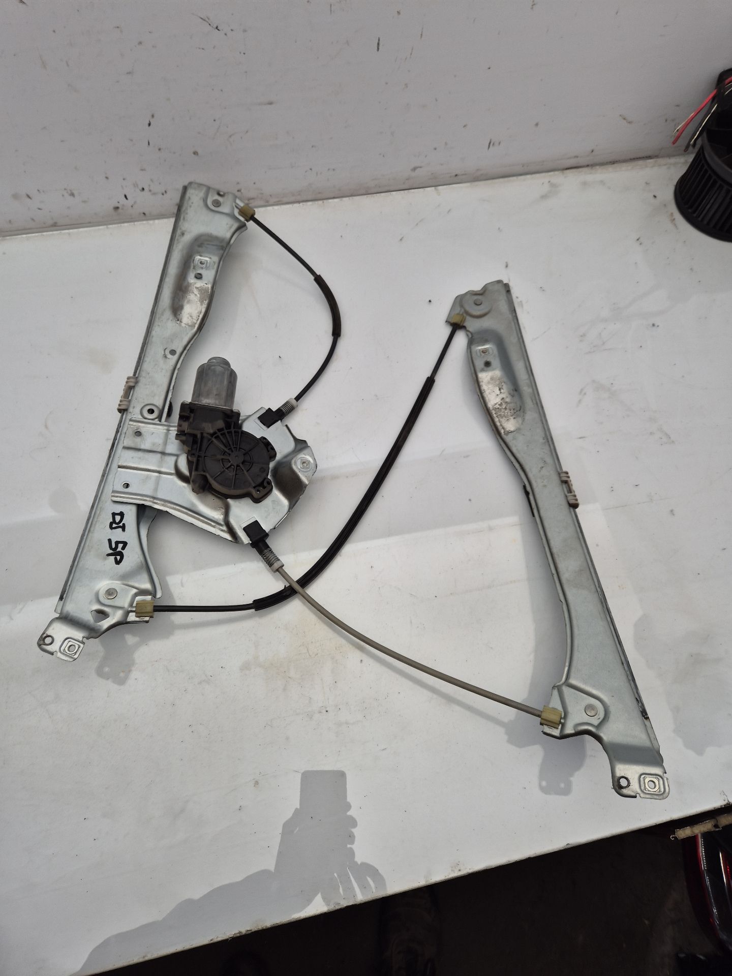 ELEVALUNAS DELANTERO IZQUIERDO RENAULT CLIO 