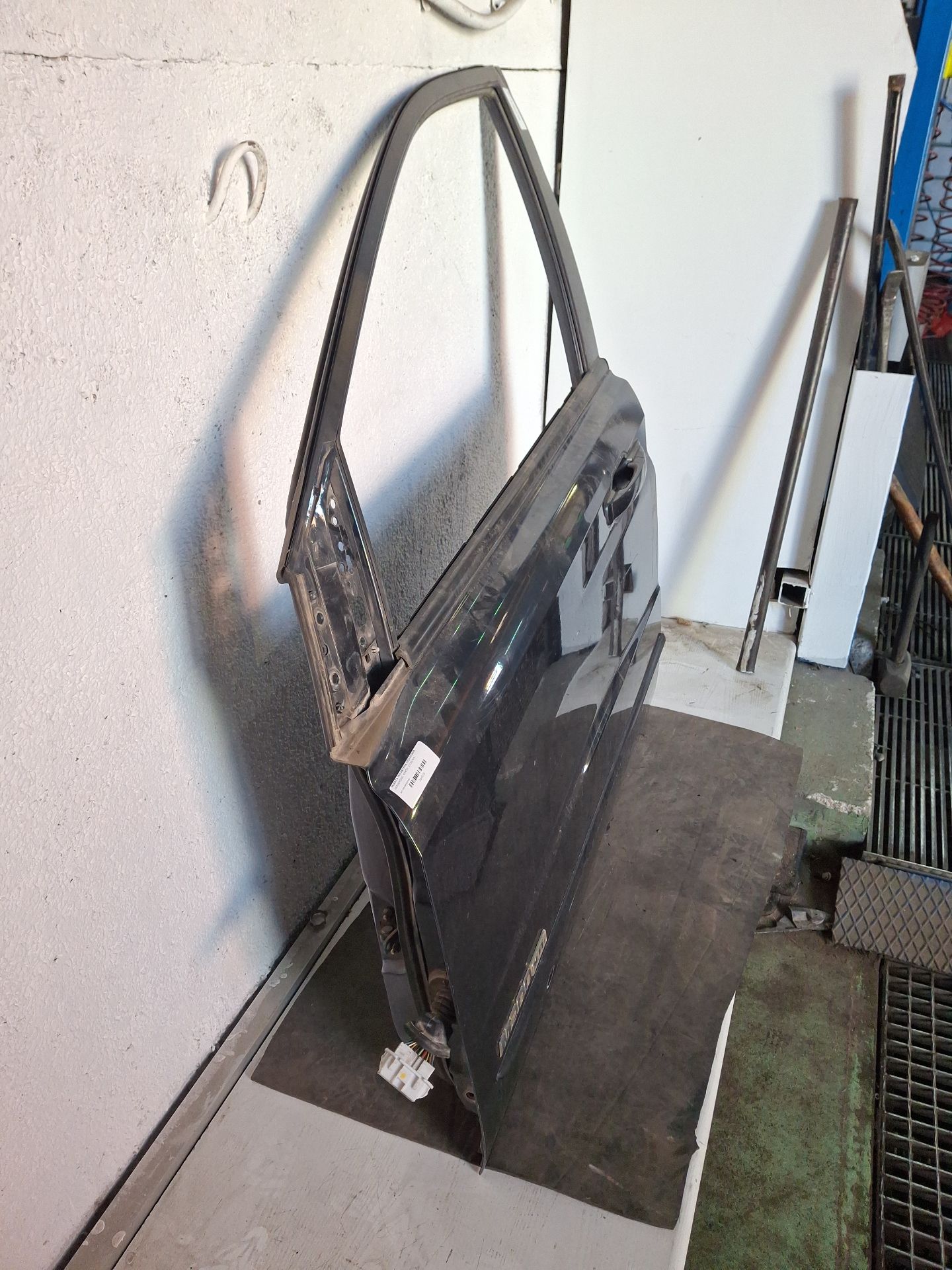 PUERTA DELANTERA IZQUIERDA SSANGYONG KYRON 