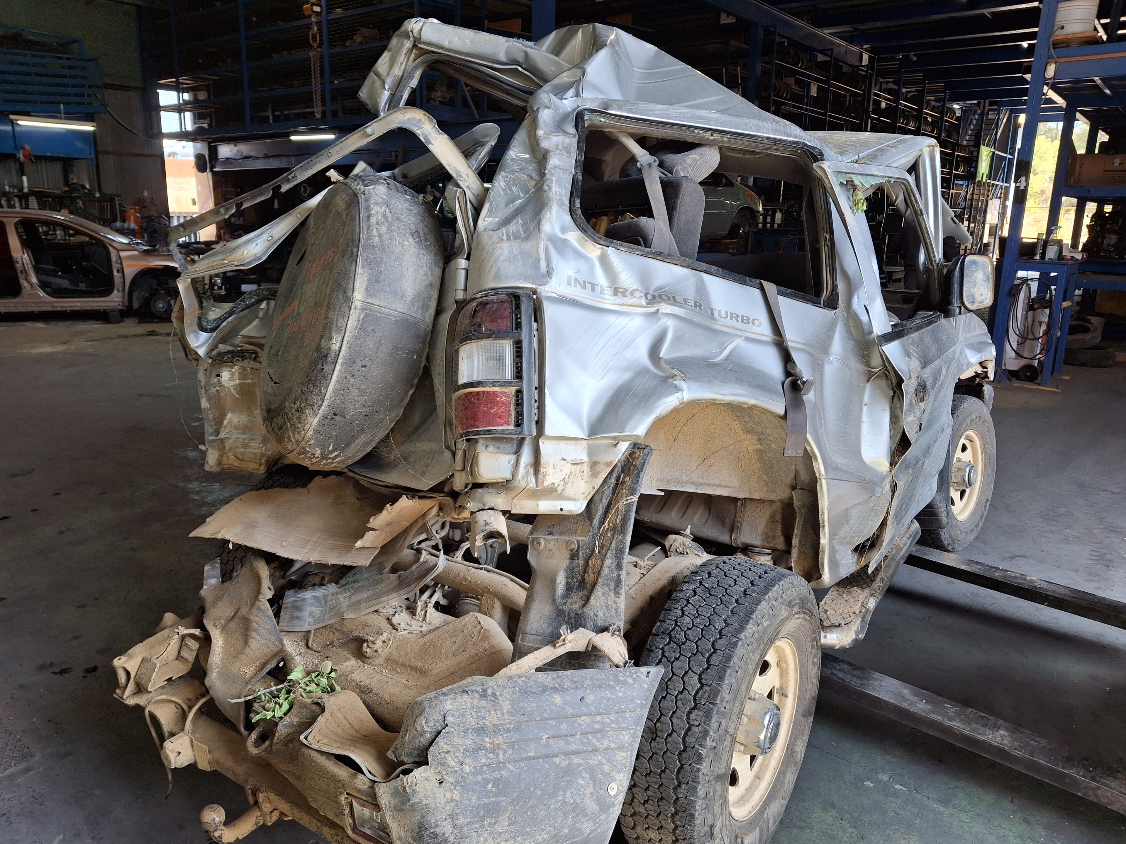 TRANSMISION CENTRAL DELANTERA MITSUBISHI GALLOPER 4D56