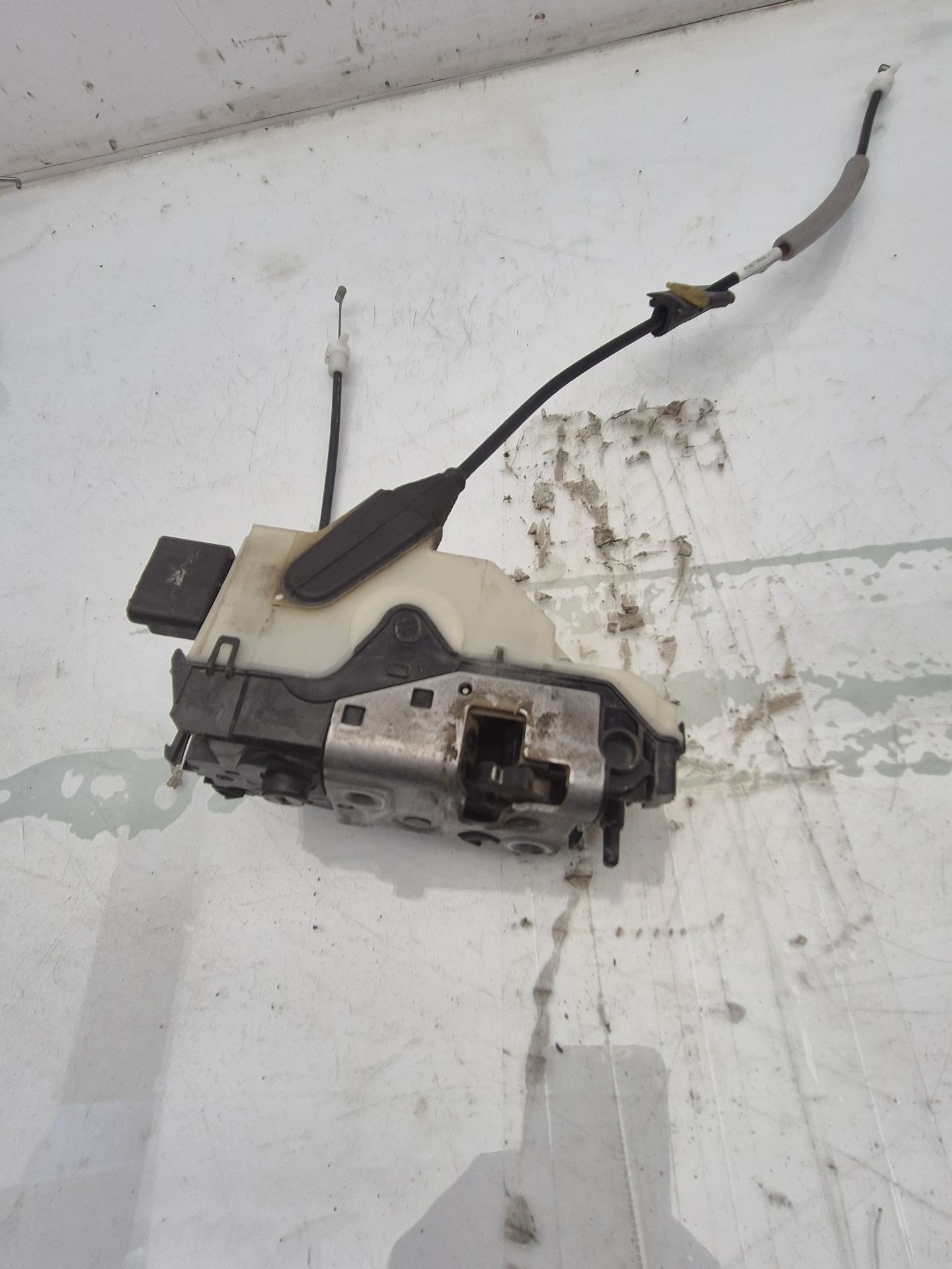 CERRADURA PUERTA DELANTERA DERECHA PEUGEOT 208 
