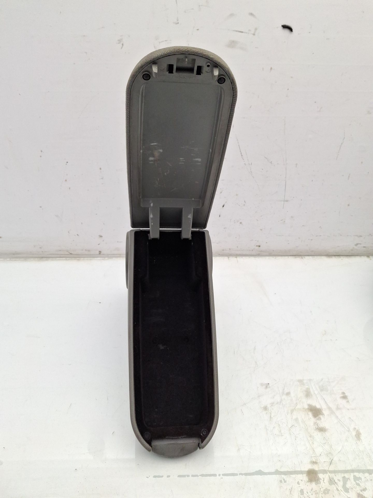 APOYABRAZOS CENTRAL VOLKSWAGEN NEW 