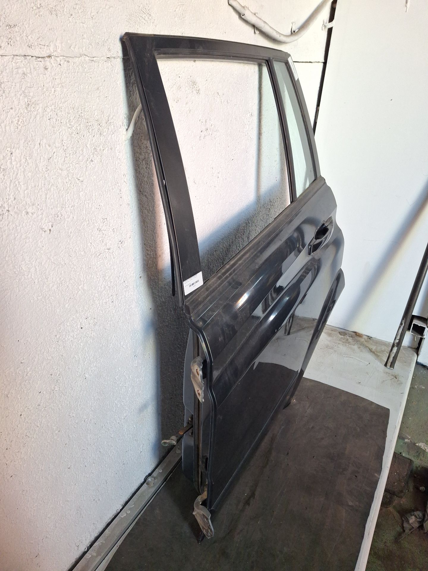 PUERTA TRASERA IZQUIERDA SSANGYONG KYRON 