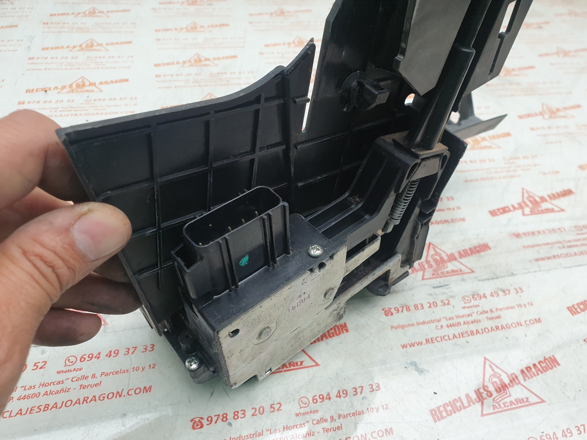 CERRADURA PUERTA DELANTERA DERECHA FORD FIESTA FXJA