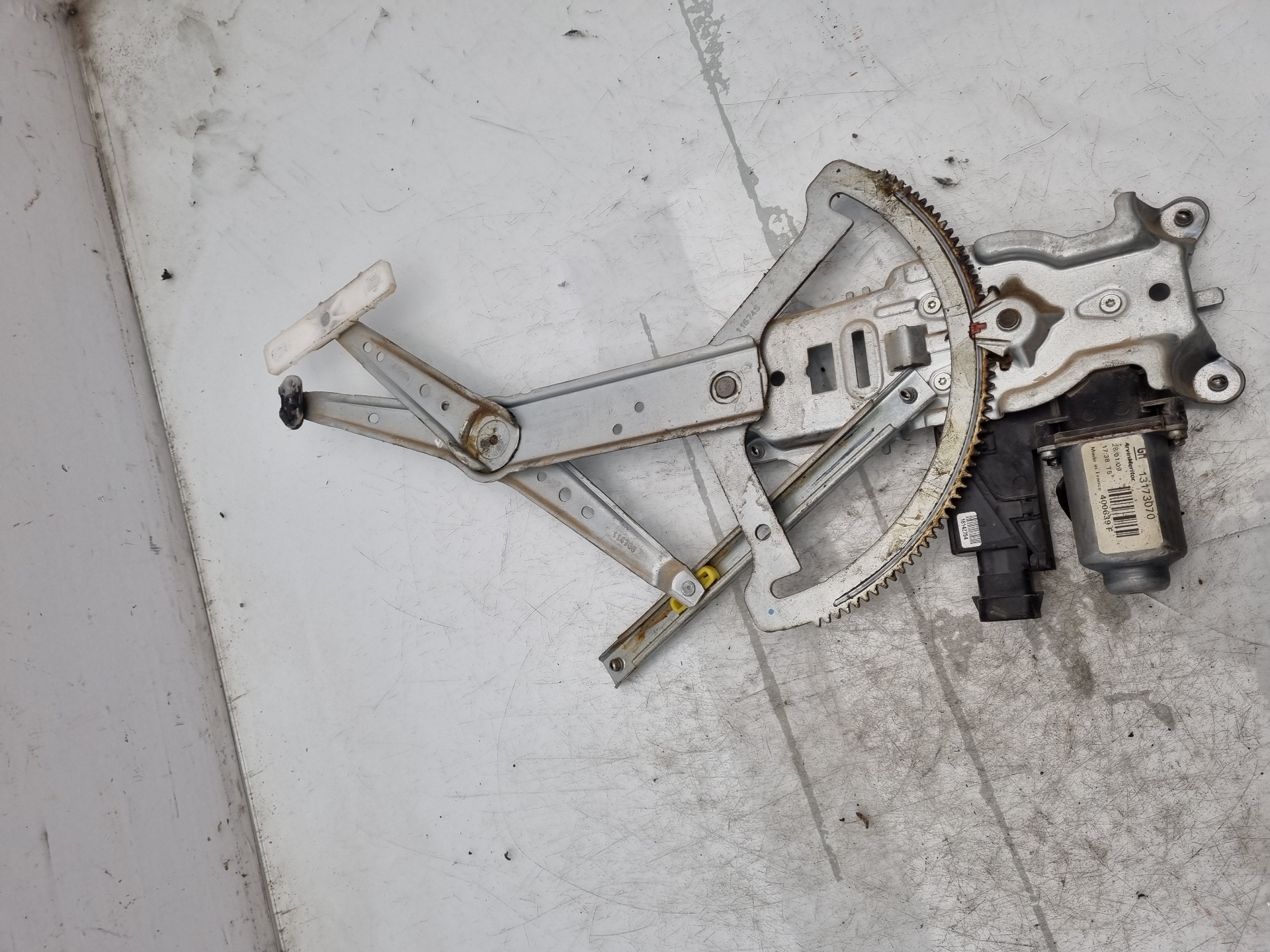 ELEVALUNAS DELANTERO DERECHO OPEL COMBO Z13DTJ