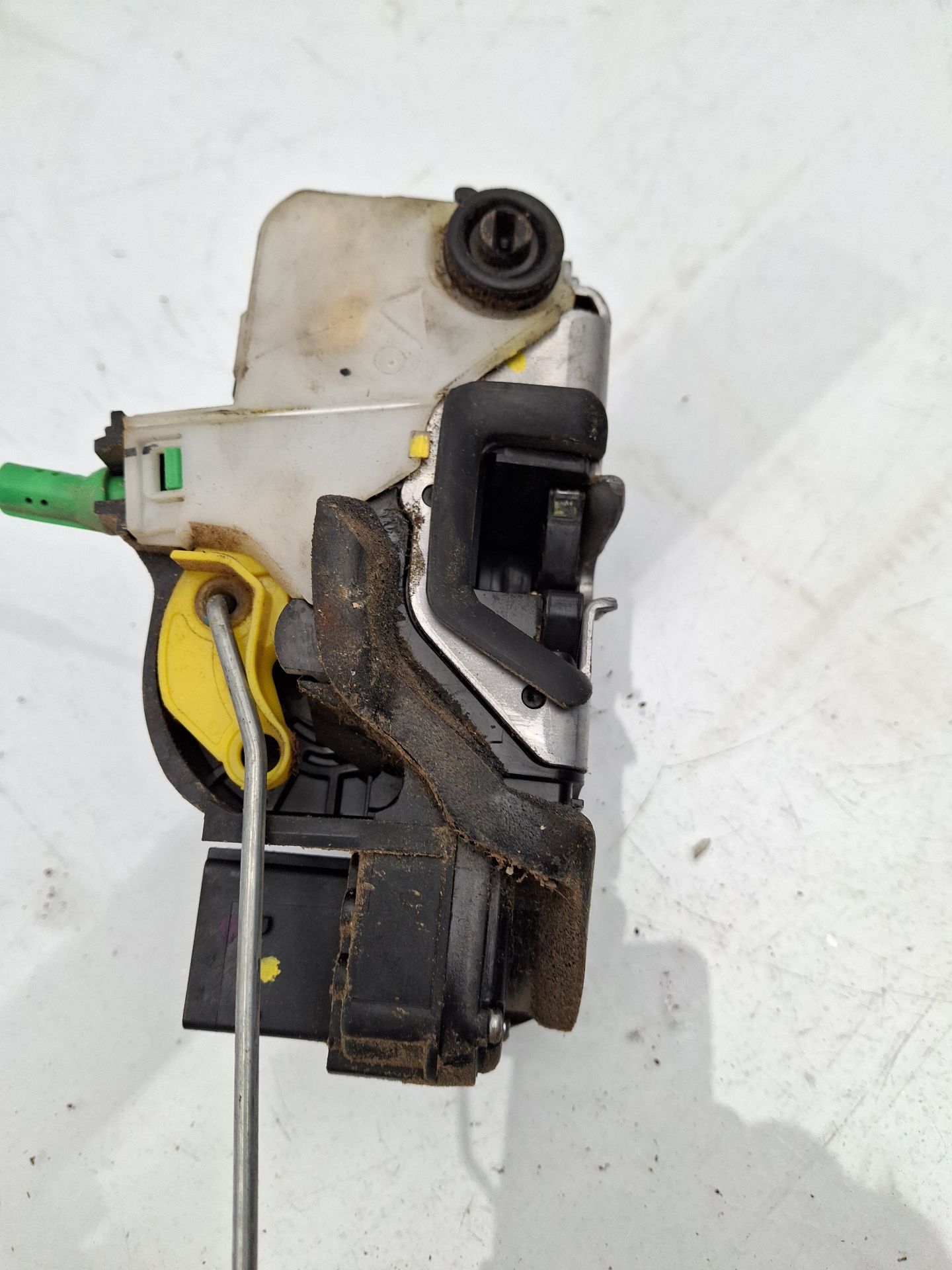 CERRADURA PUERTA TRASERA IZQUIERDA OPEL ASTRA 
