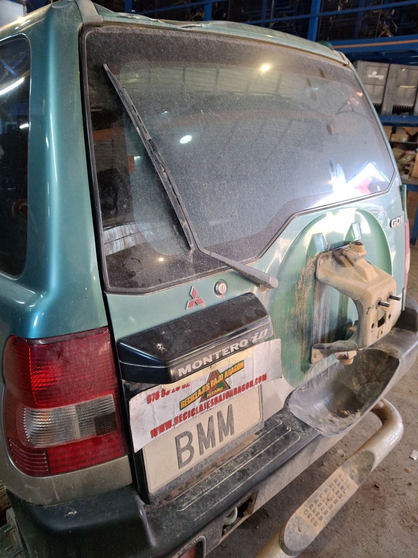 PORTON TRASERO MITSUBISHI MONTERO 