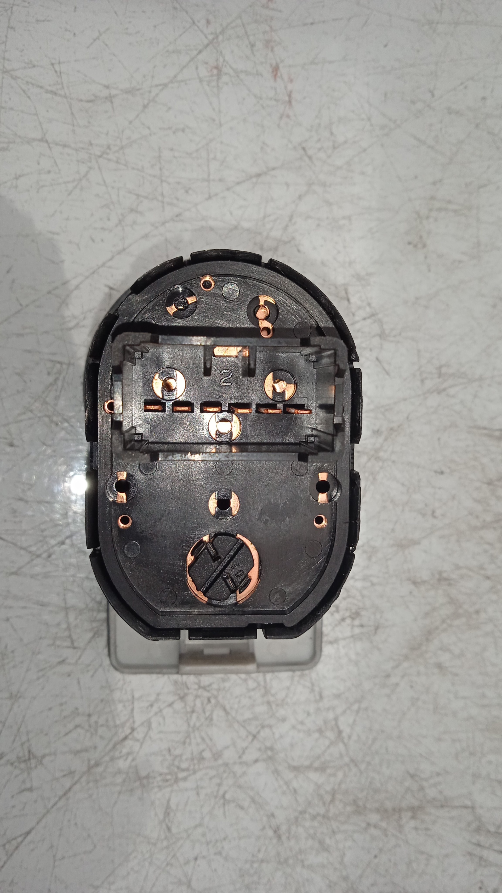 INTERRUPTOR HYUNDAI TERRACAN J3