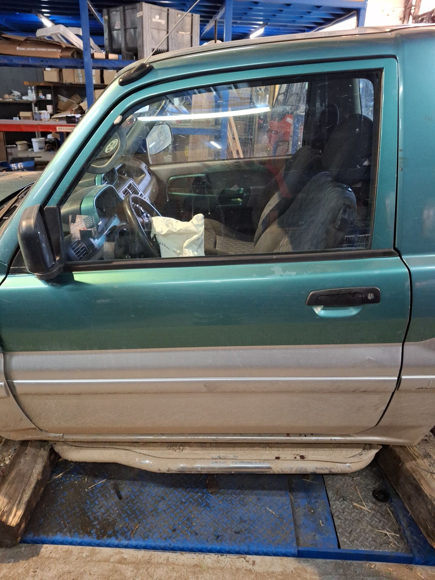 CAJA CAMBIOS MITSUBISHI MONTERO 