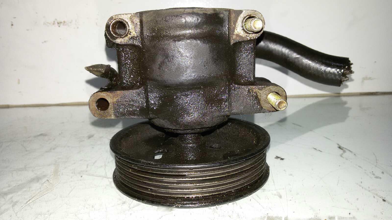 BOMBA DIRECCION FORD KA J4D