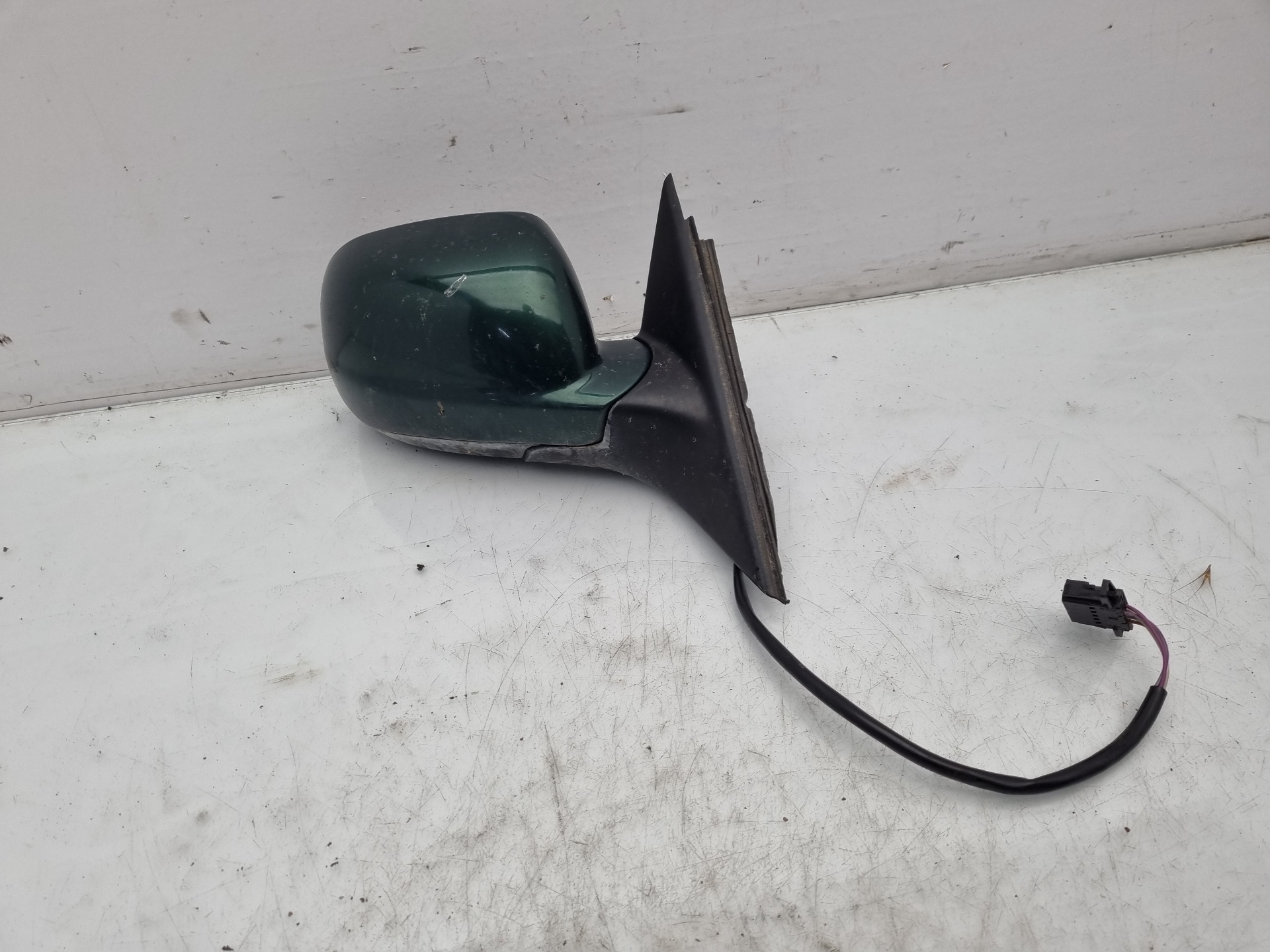 RETROVISOR DERECHO VOLKSWAGEN PASSAT AHU