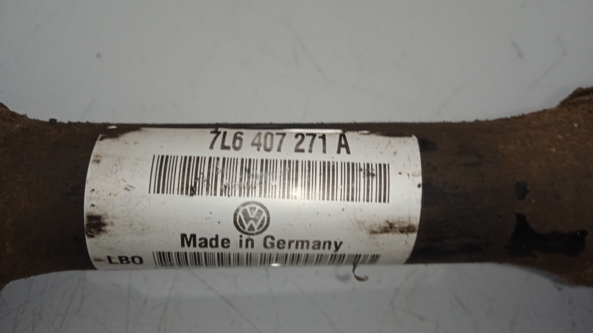 TRANSMISION DELANTERA IZQUIERDA VOLKSWAGEN TOUAREG AYH