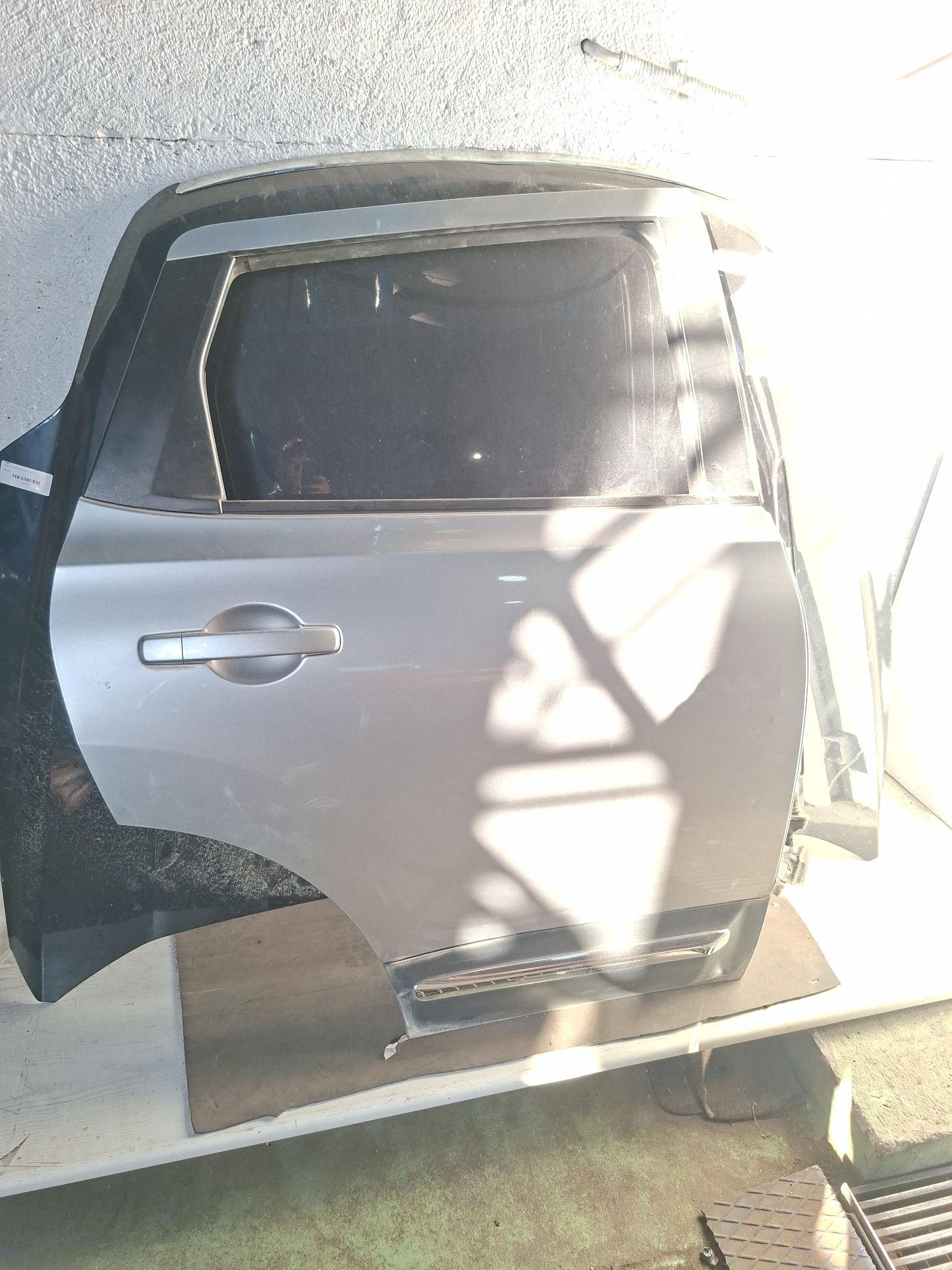 PUERTA TRASERA DERECHA NISSAN QASHQAI 