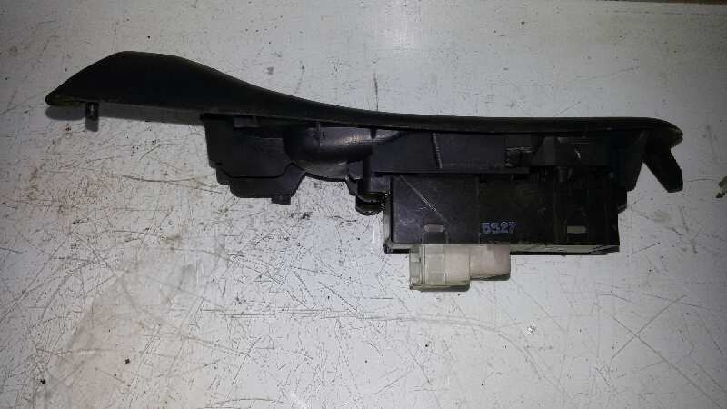 MANDO ELEVALUNAS DELANTERO IZQUIERDO NISSAN ALMERA QG15DE