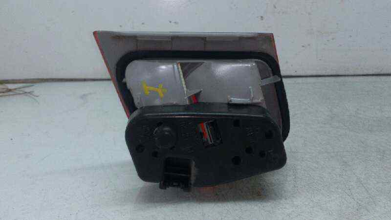 PILOTO TRASERO IZQUIERDO BMW 3 M 51 D 25 (Inter.)