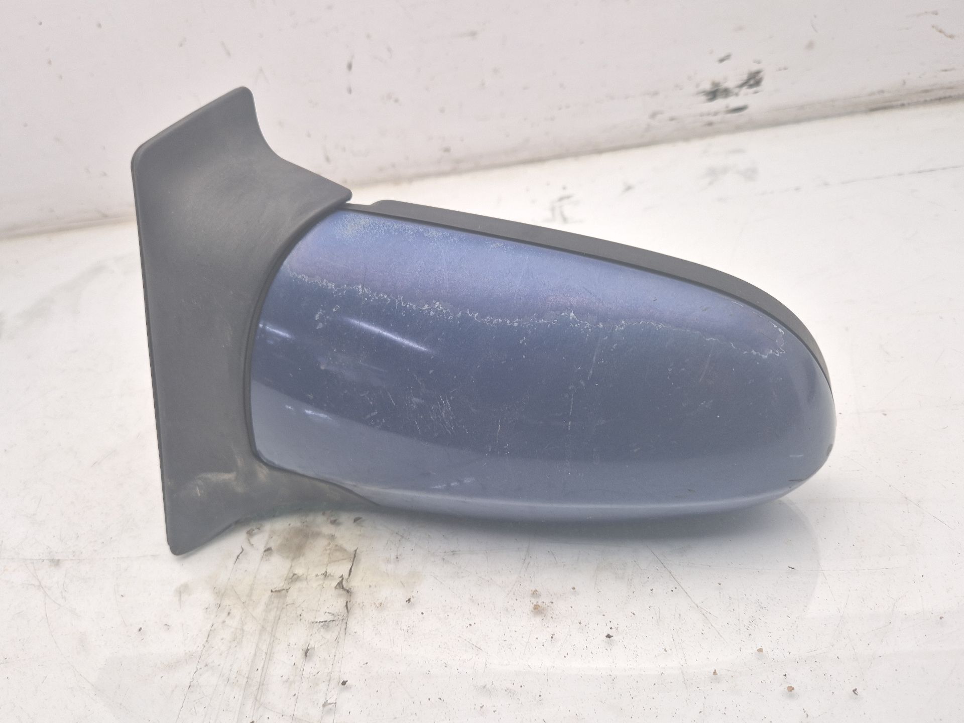 PILOTO TRASERO IZQUIERDO OPEL ZAFIRA 