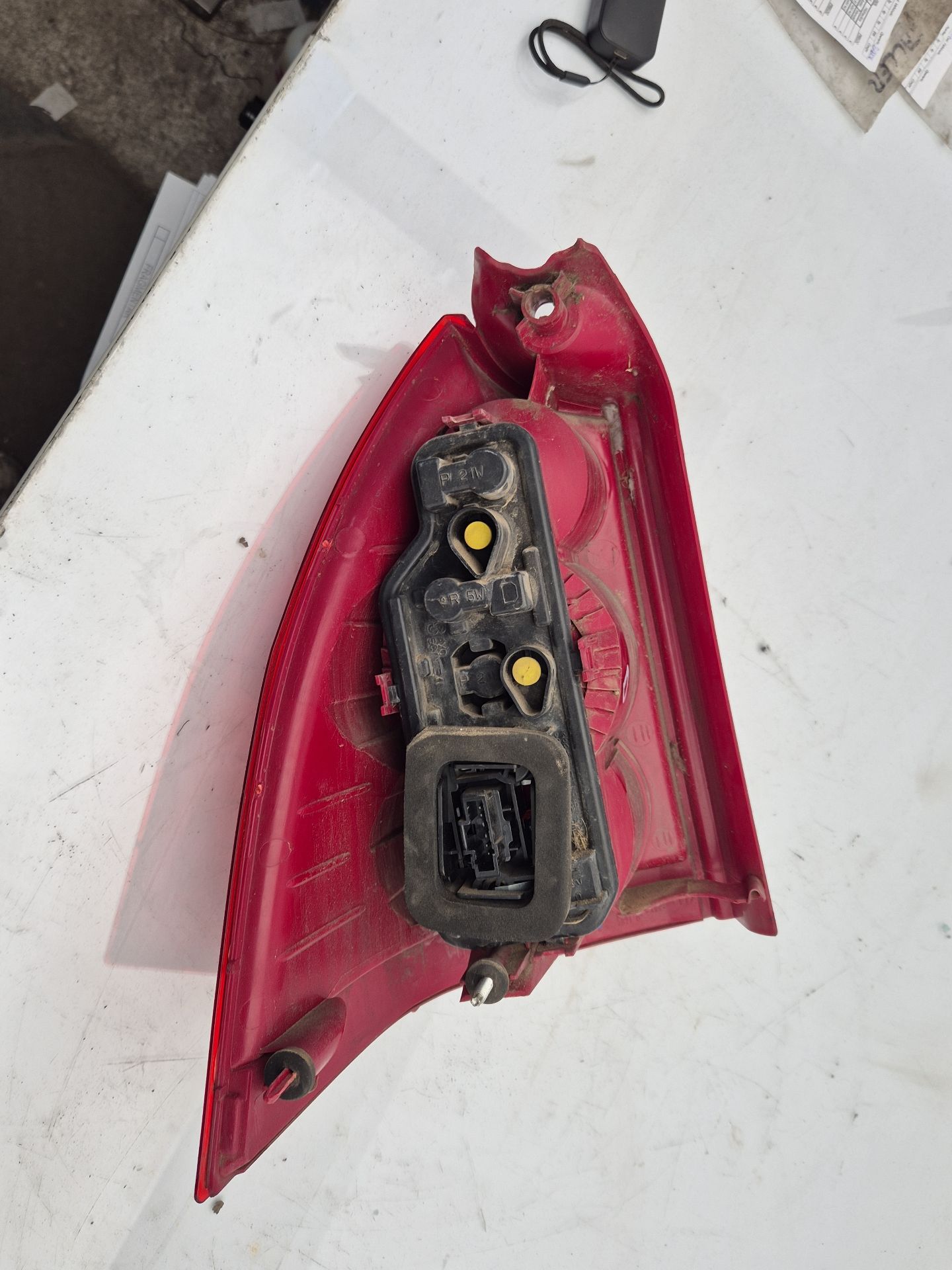 PILOTO TRASERO DERECHO PEUGEOT 307 